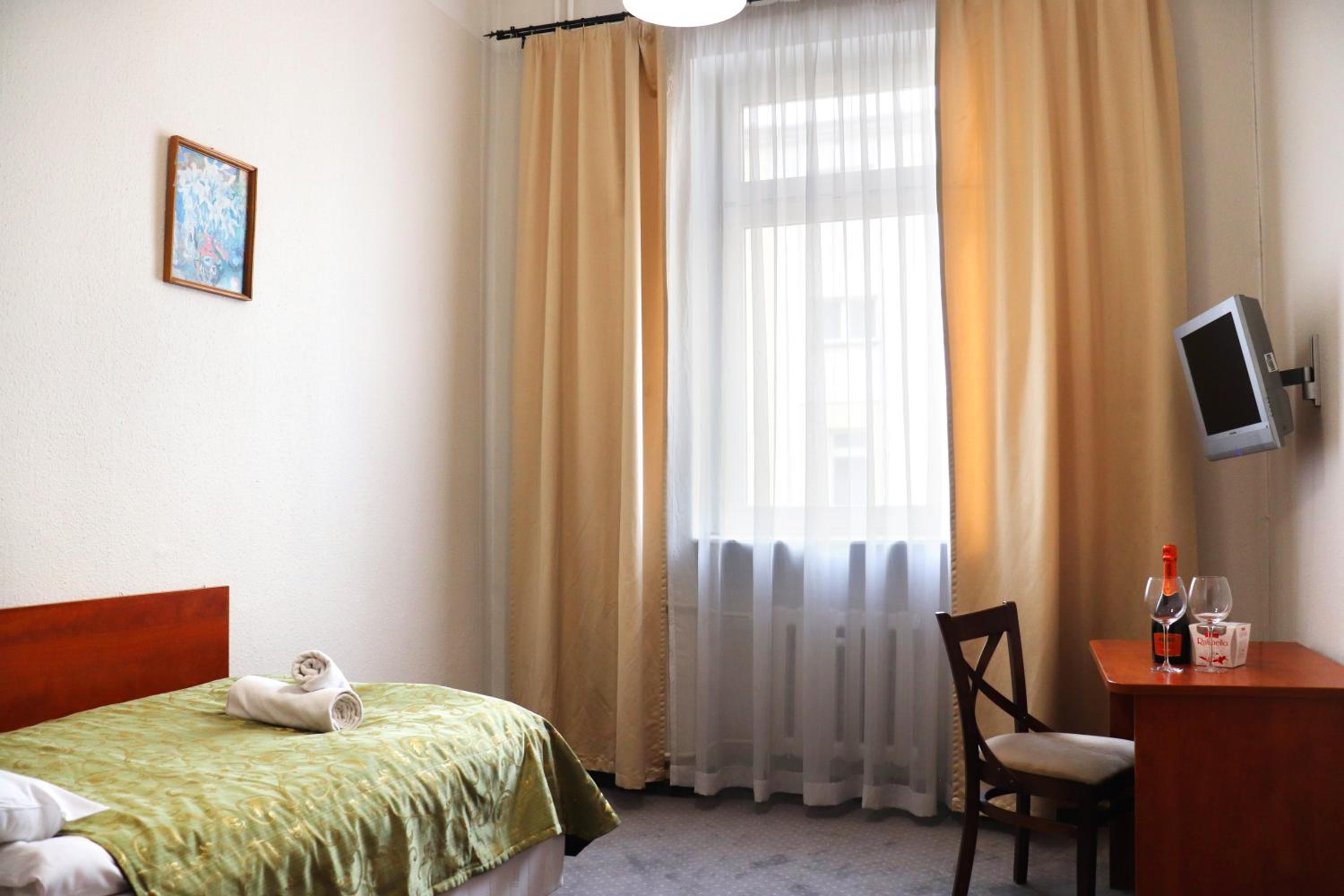 Standard Single Room