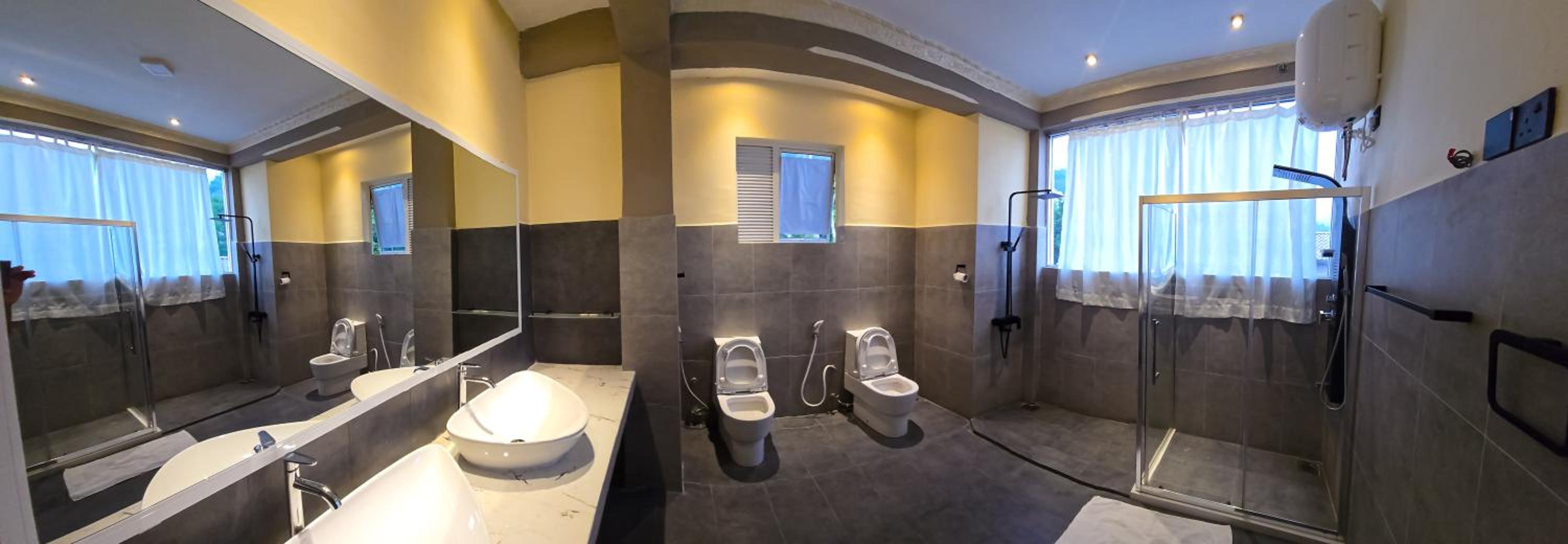 Deluxe Family Suite photo 3