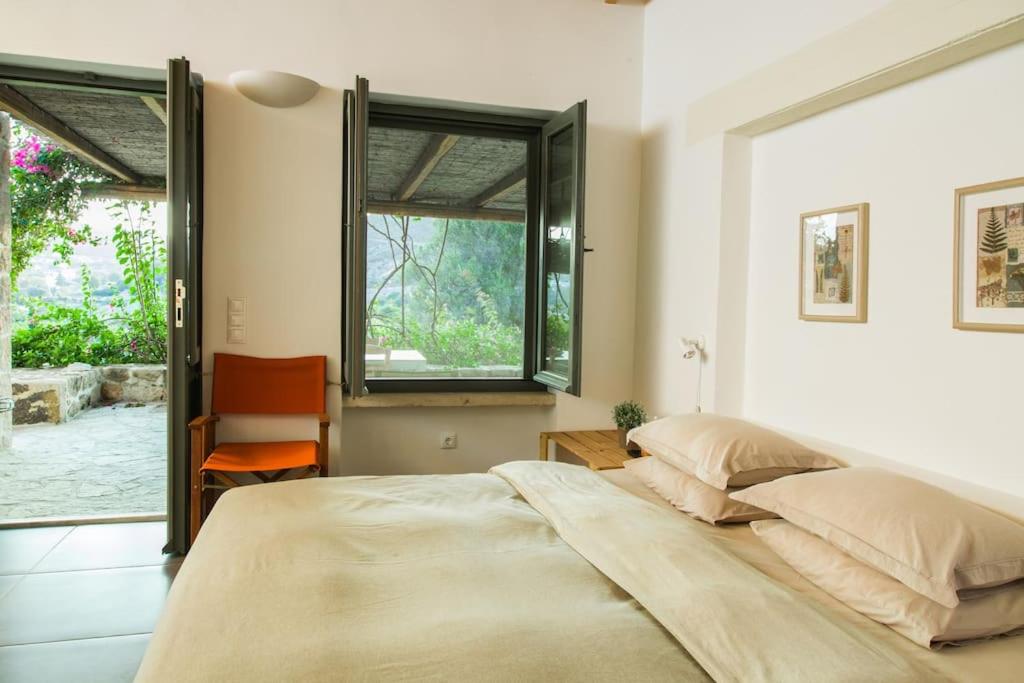 Two-Bedroom House photo 3