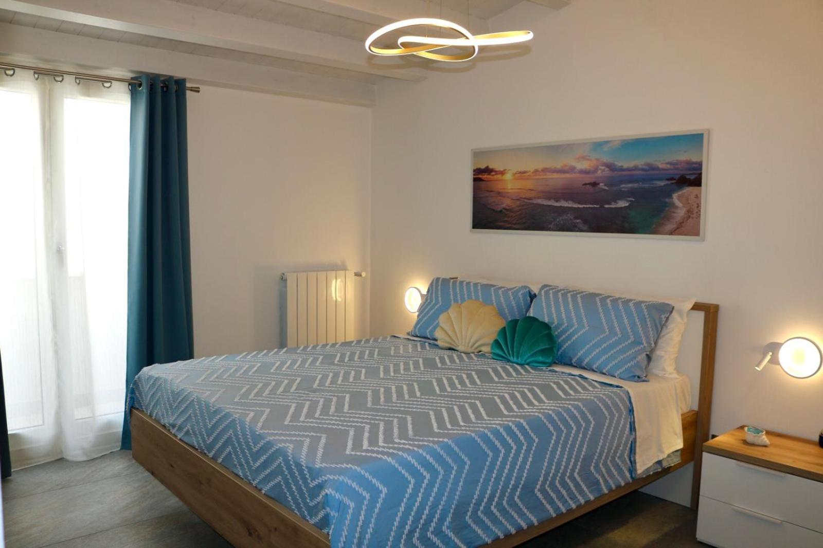 Deluxe Double Room with Balcony photo 2
