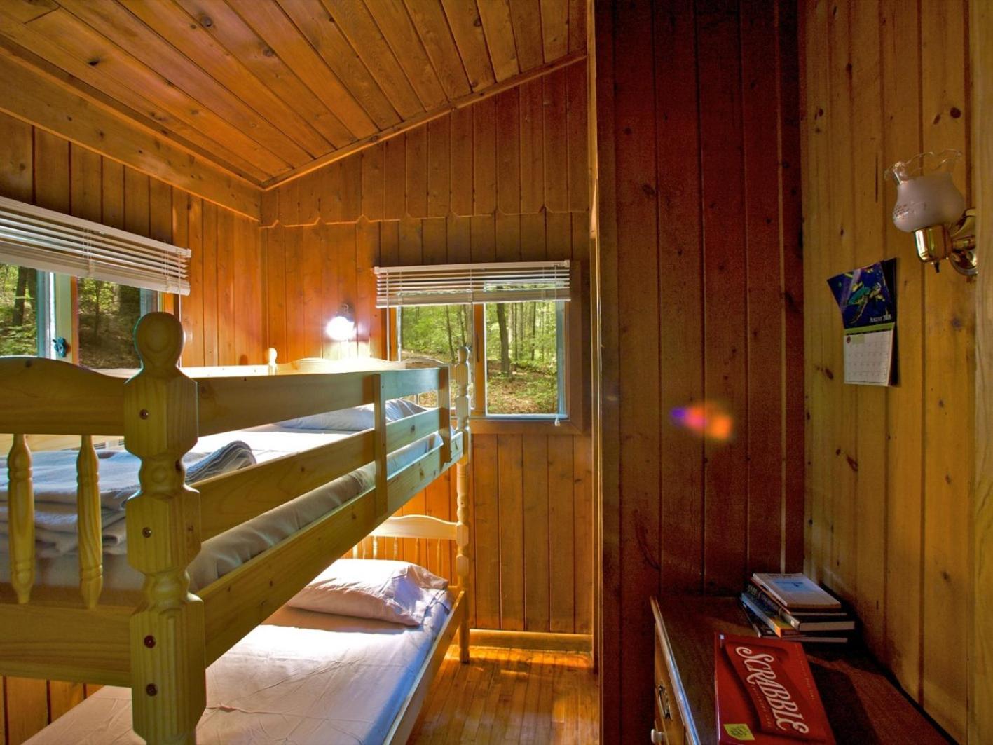 Two-Bedroom Cottage photo 3