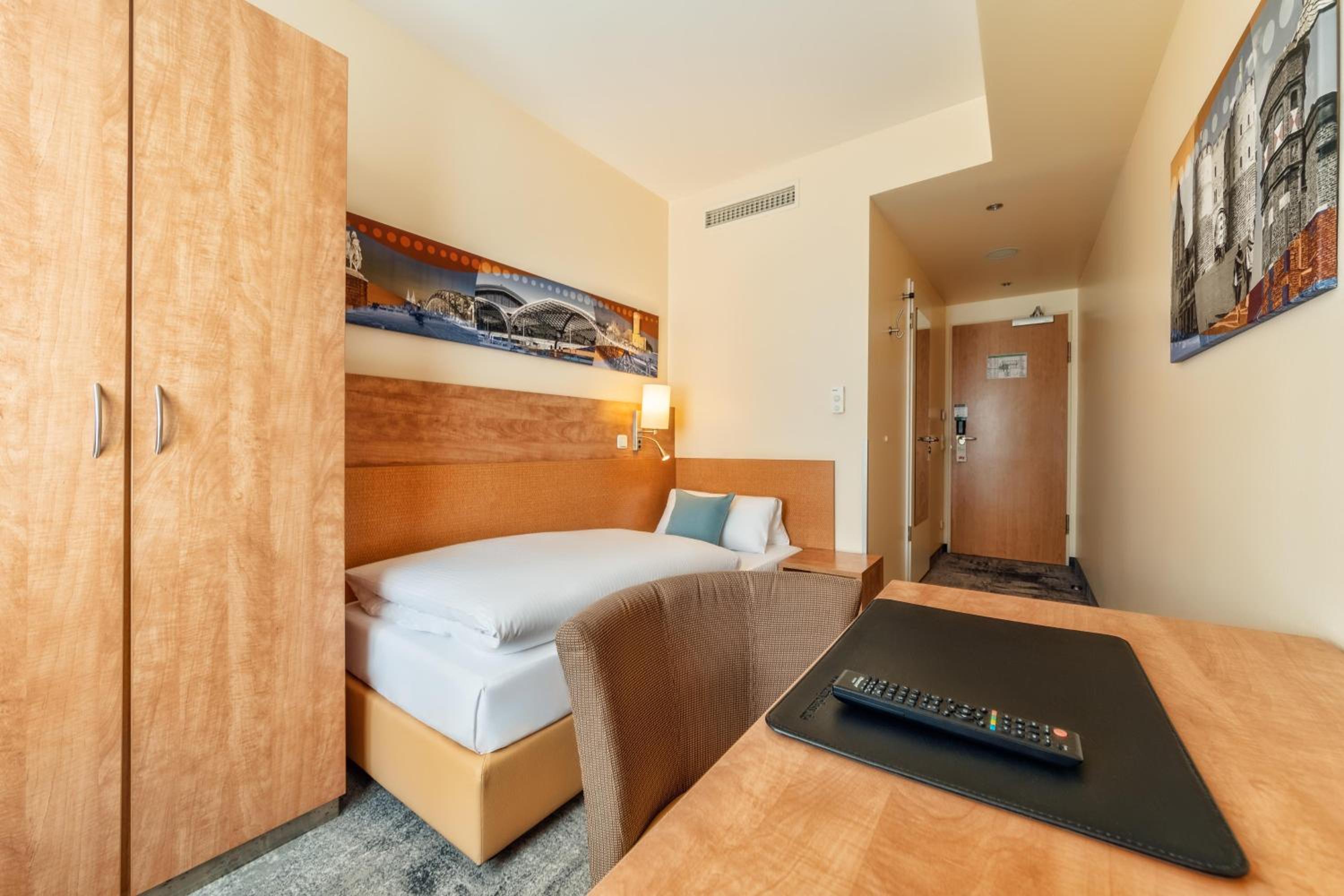Comfort Single Room