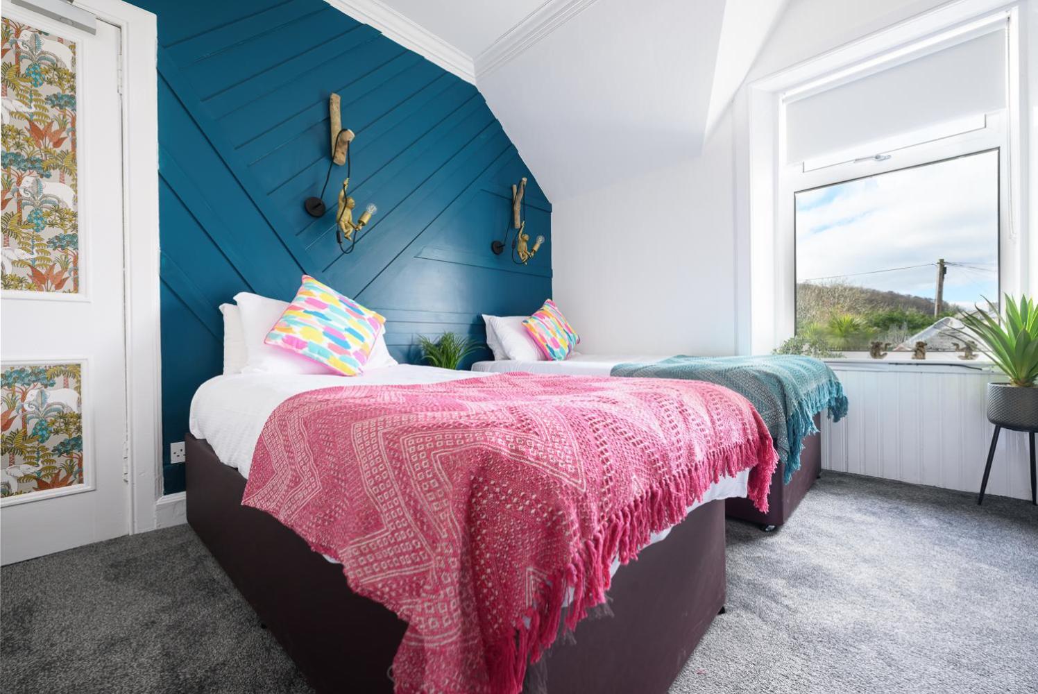 Deluxe Twin Room photo 2