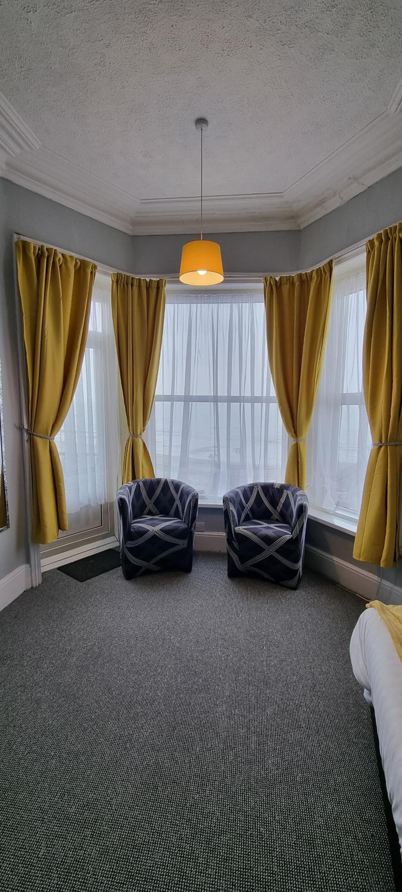 Family Room with Balcony photo 2