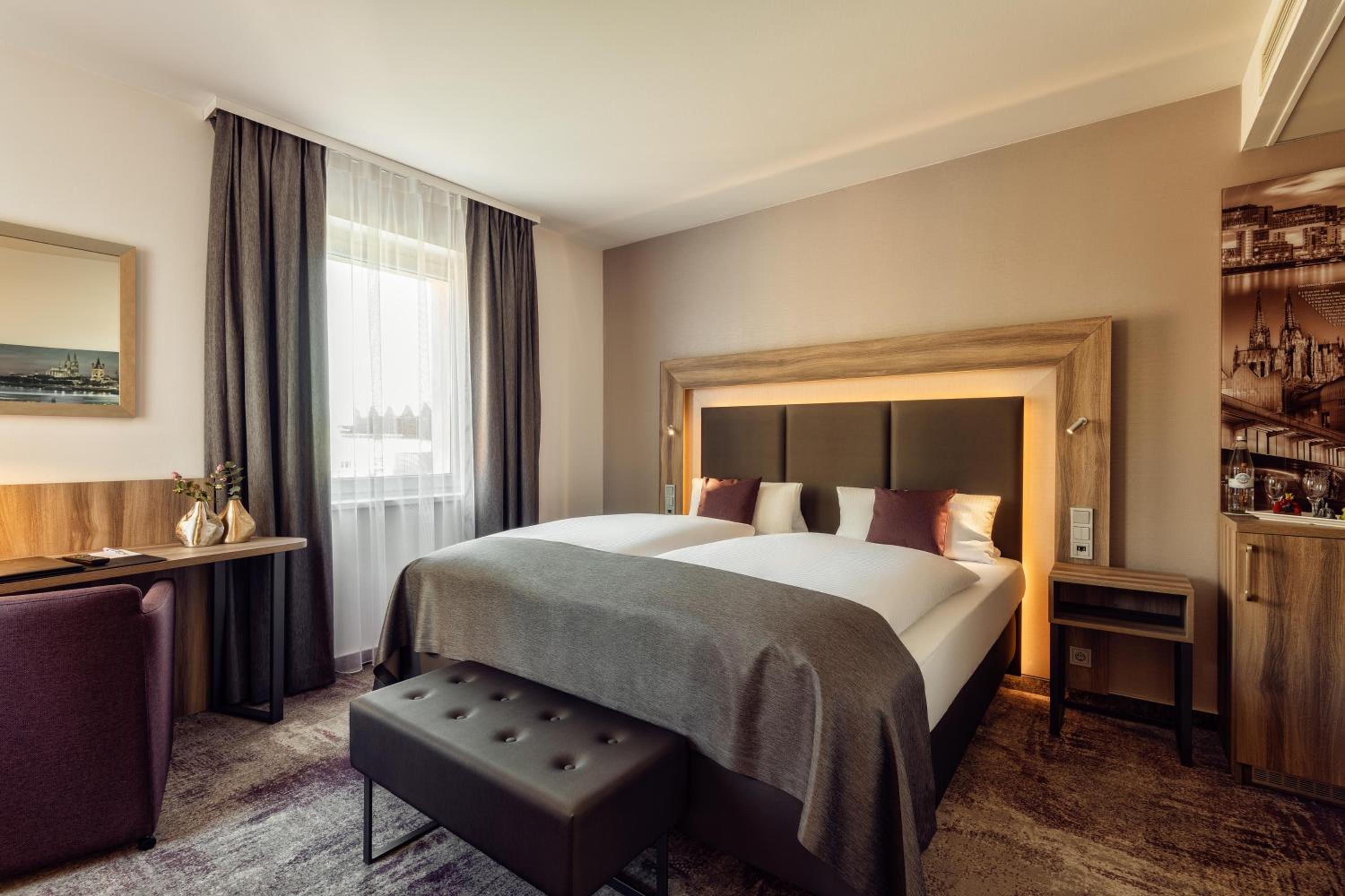 Superior Double Room with Cathedral View