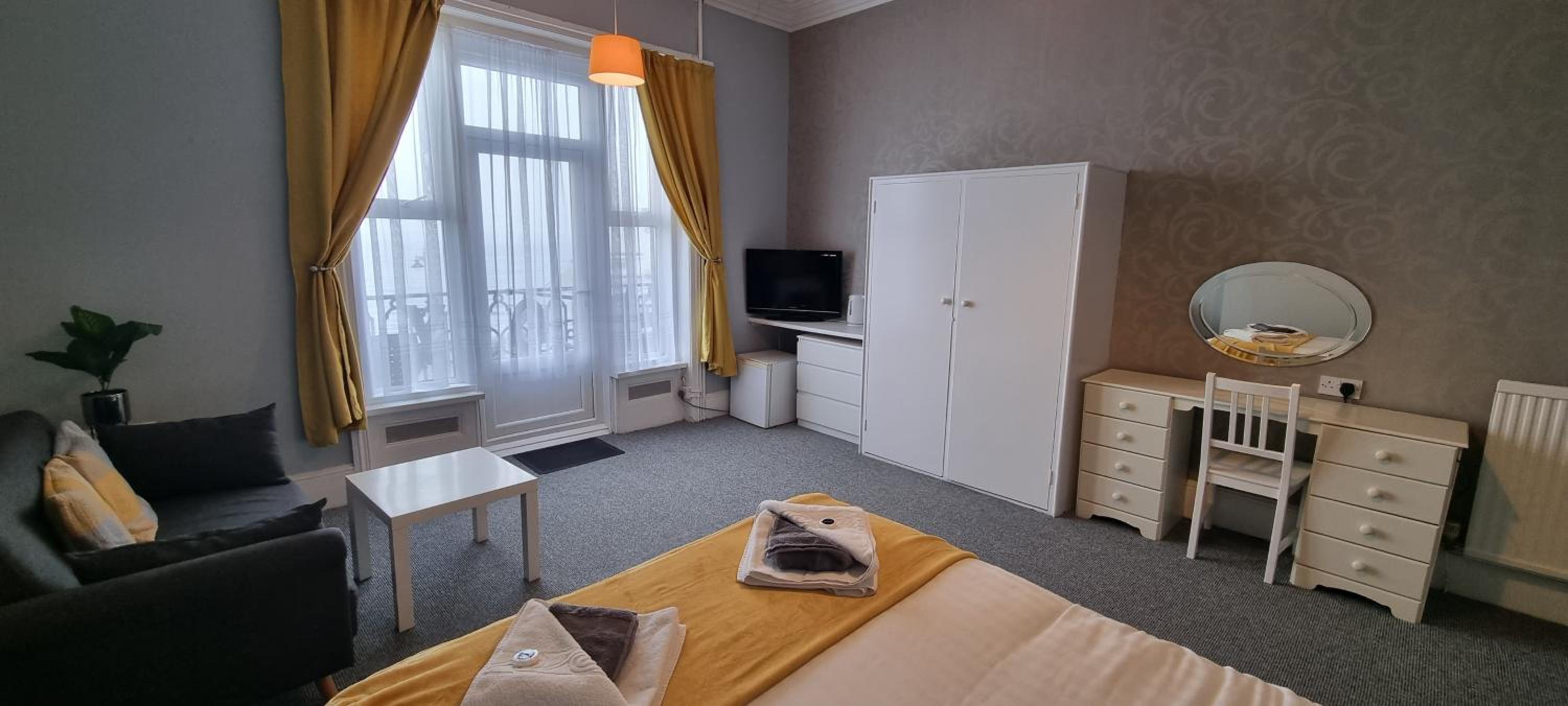 Double Room with Balcony and Sea View photo 3