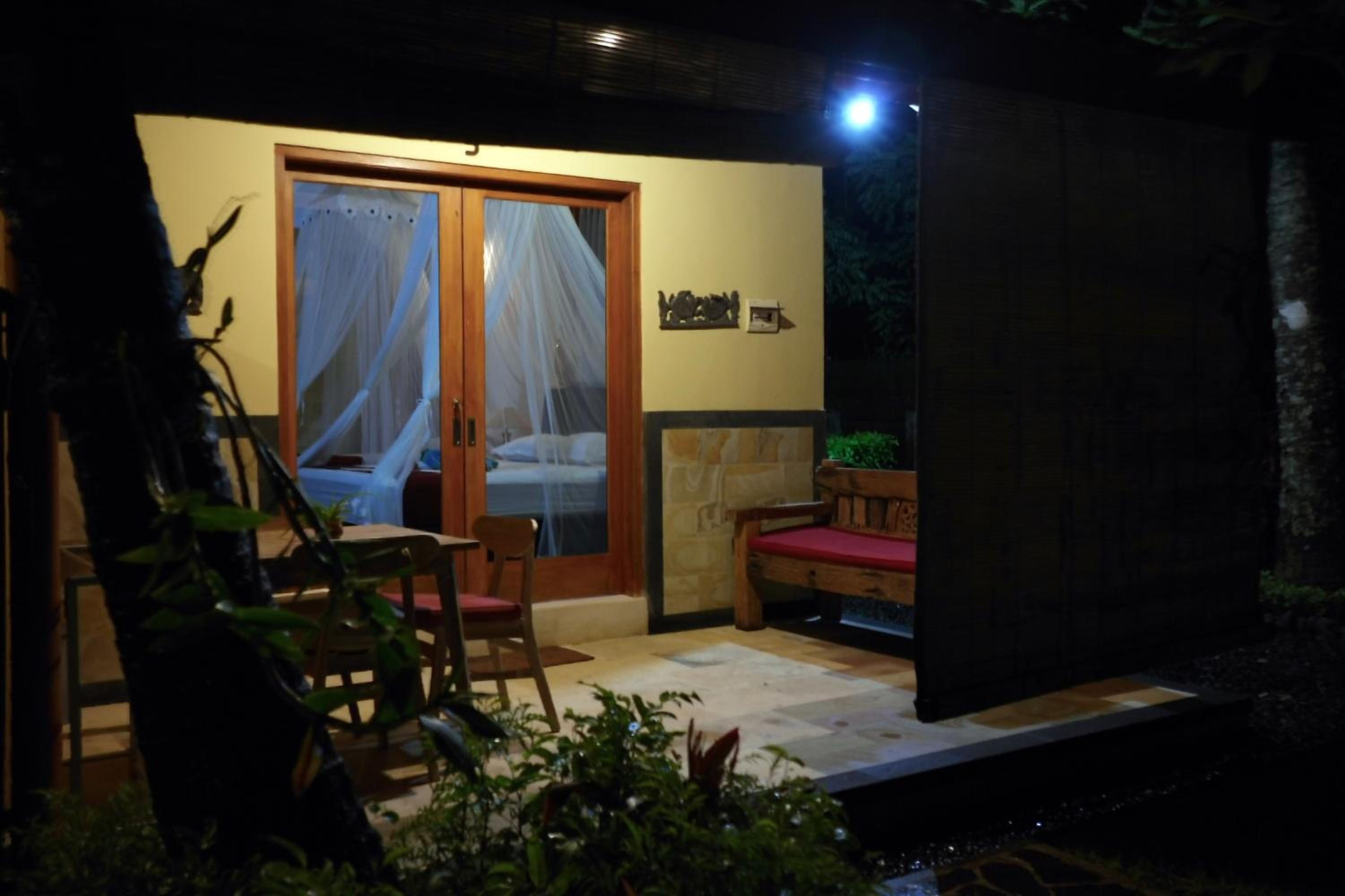 Deluxe Double Room with Side Sea View photo 1