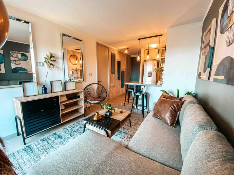 One-Bedroom Apartment photo 1
