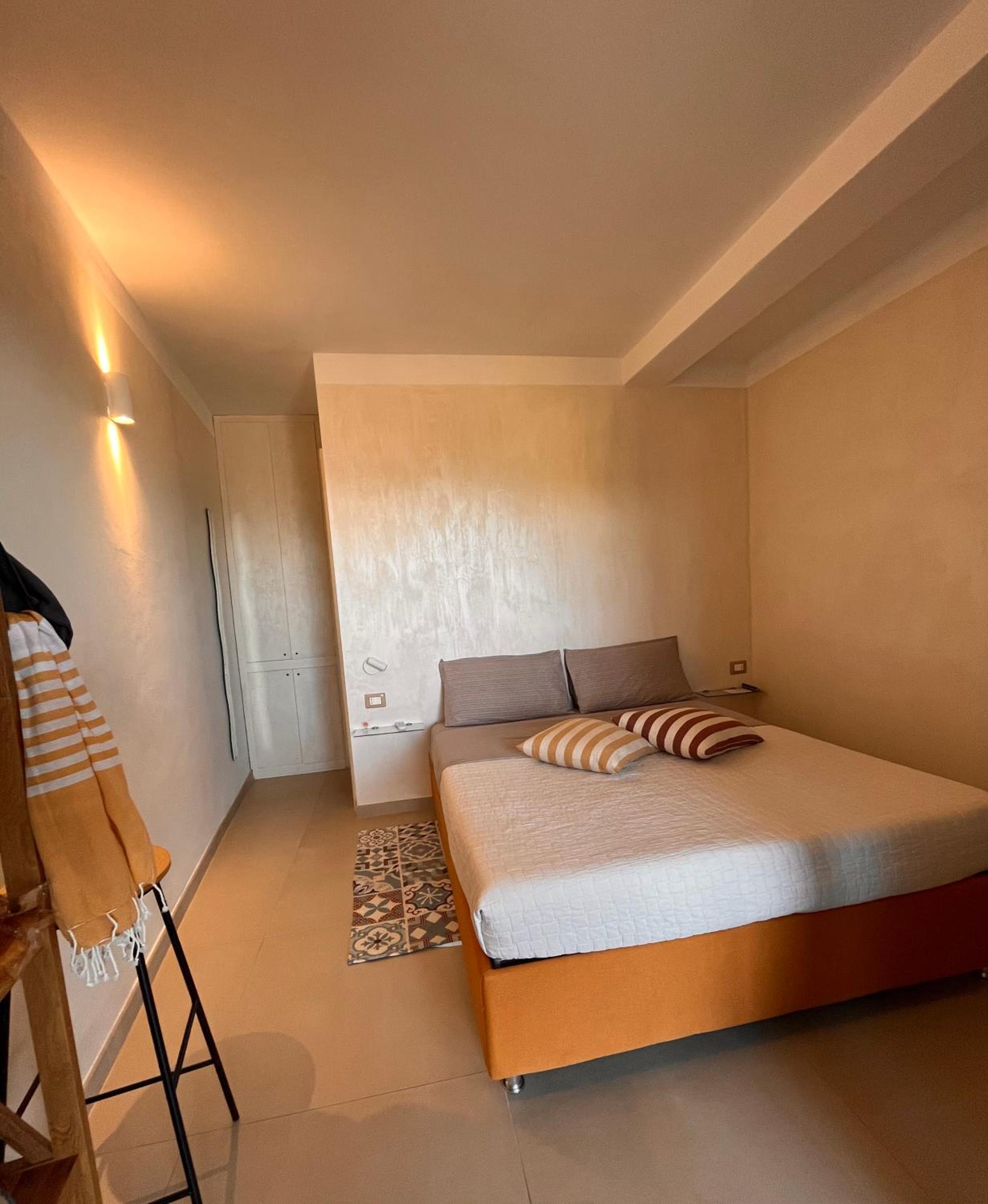 Deluxe Double Room with Balcony and Sea View - Photo 1