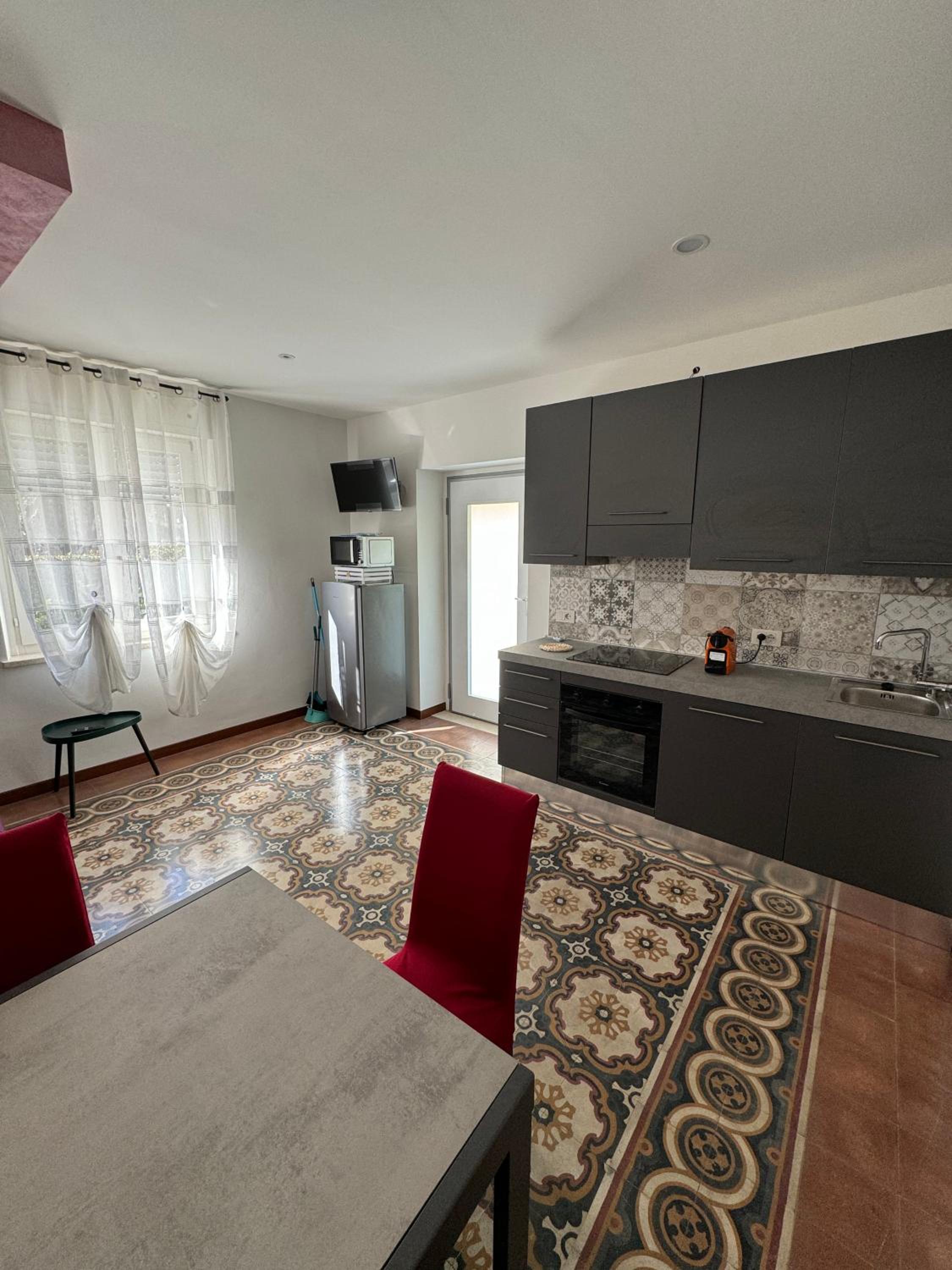 Apartment - Ground Floor photo 2