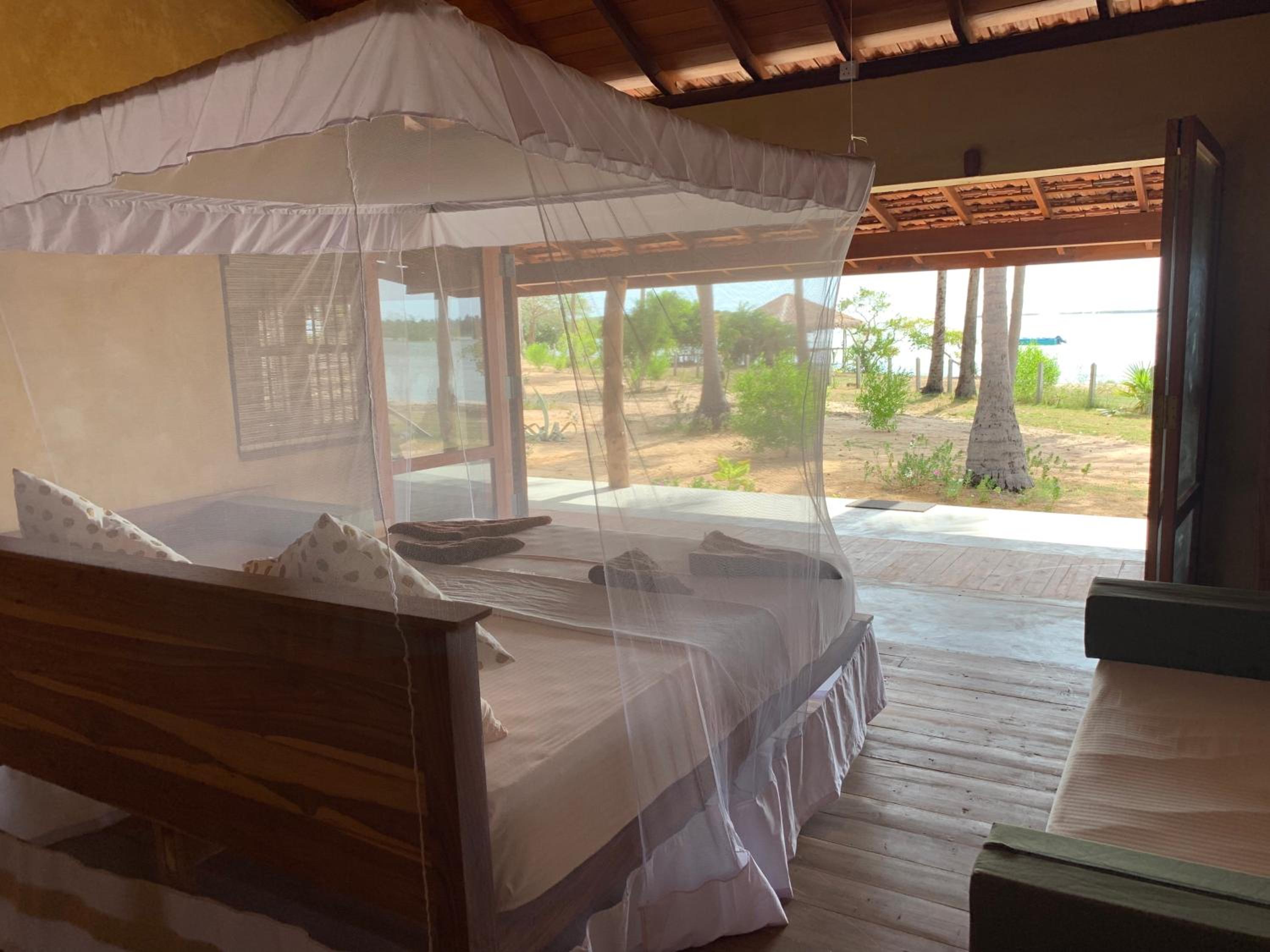 Deluxe Double Room with Lagoon View photo 2
