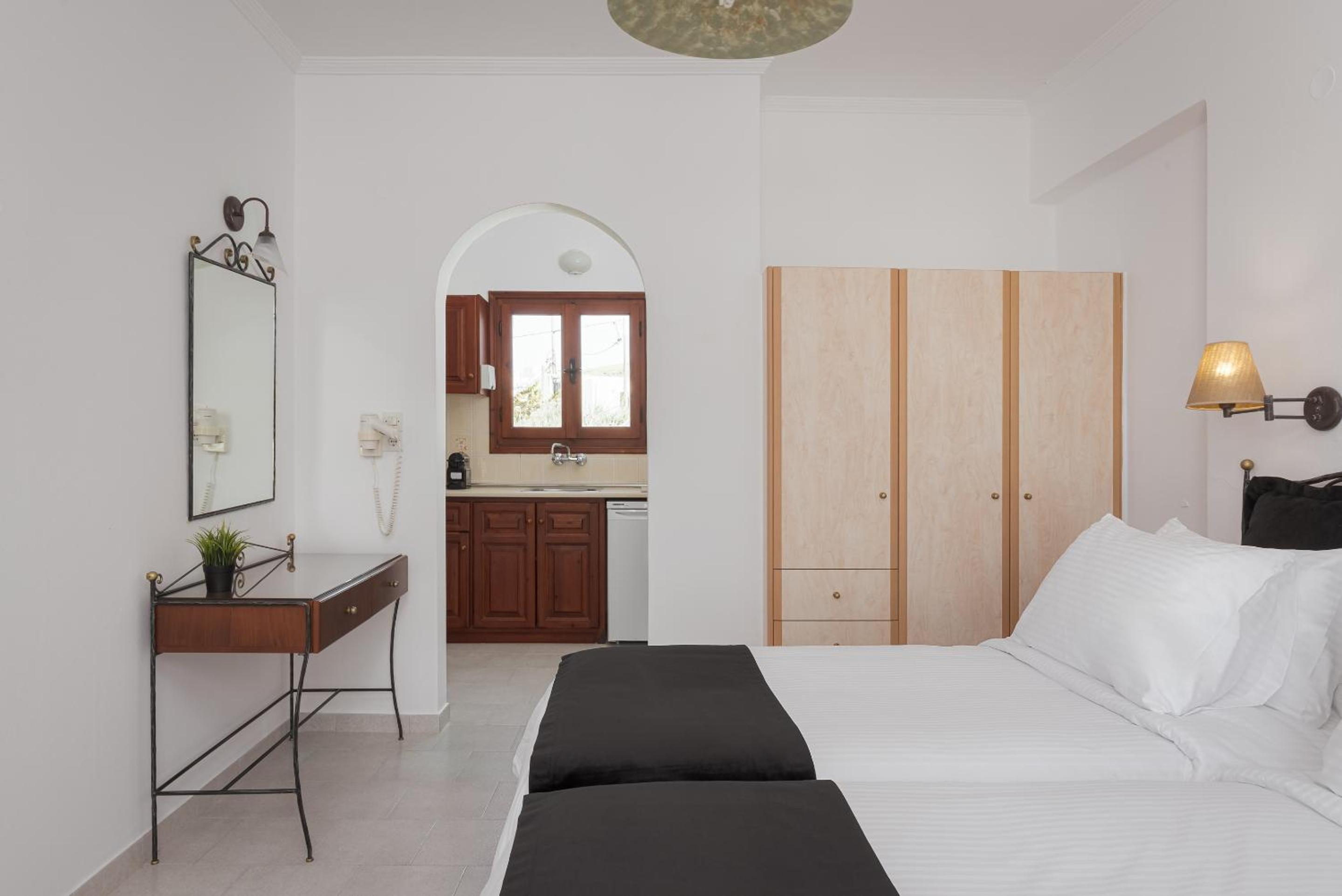 Executive Triple Room photo 3