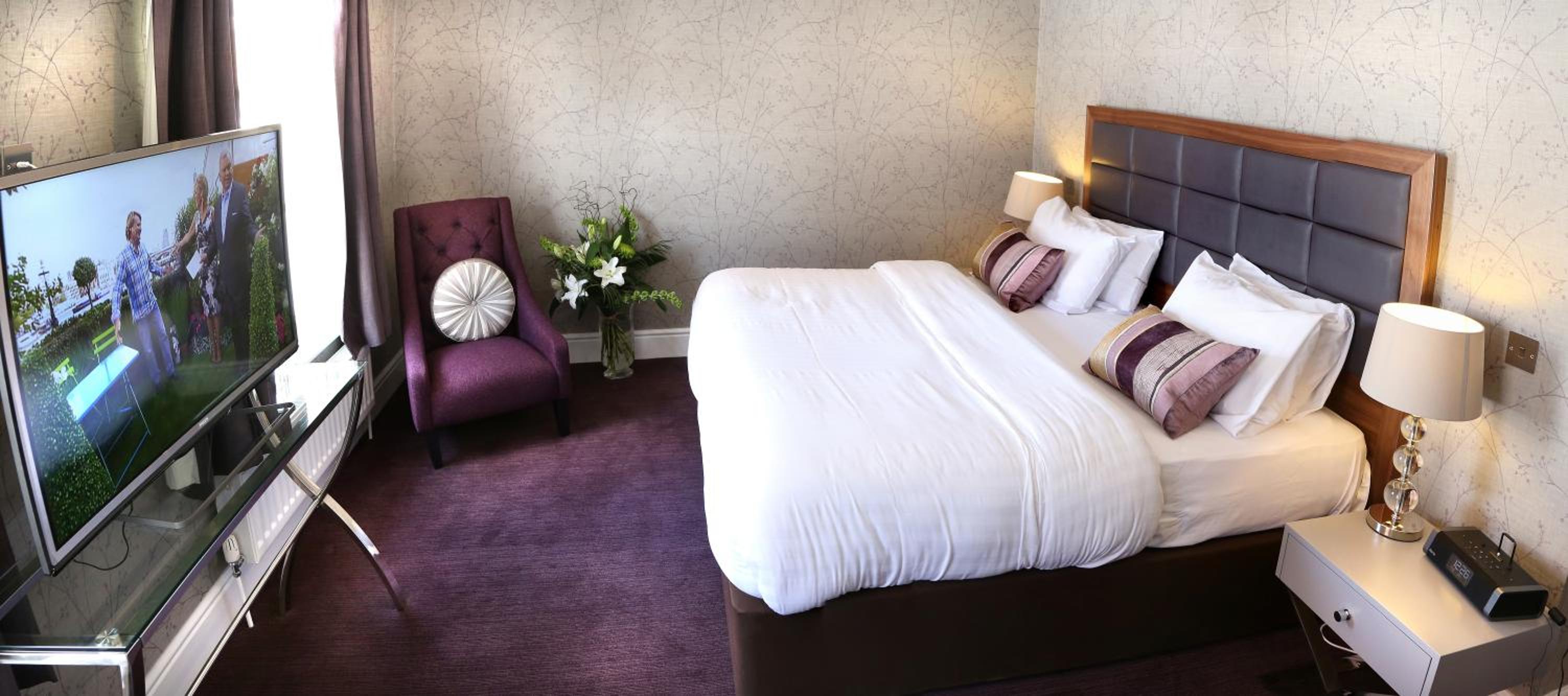 Executive King Room - Non-Smoking - Photo 5
