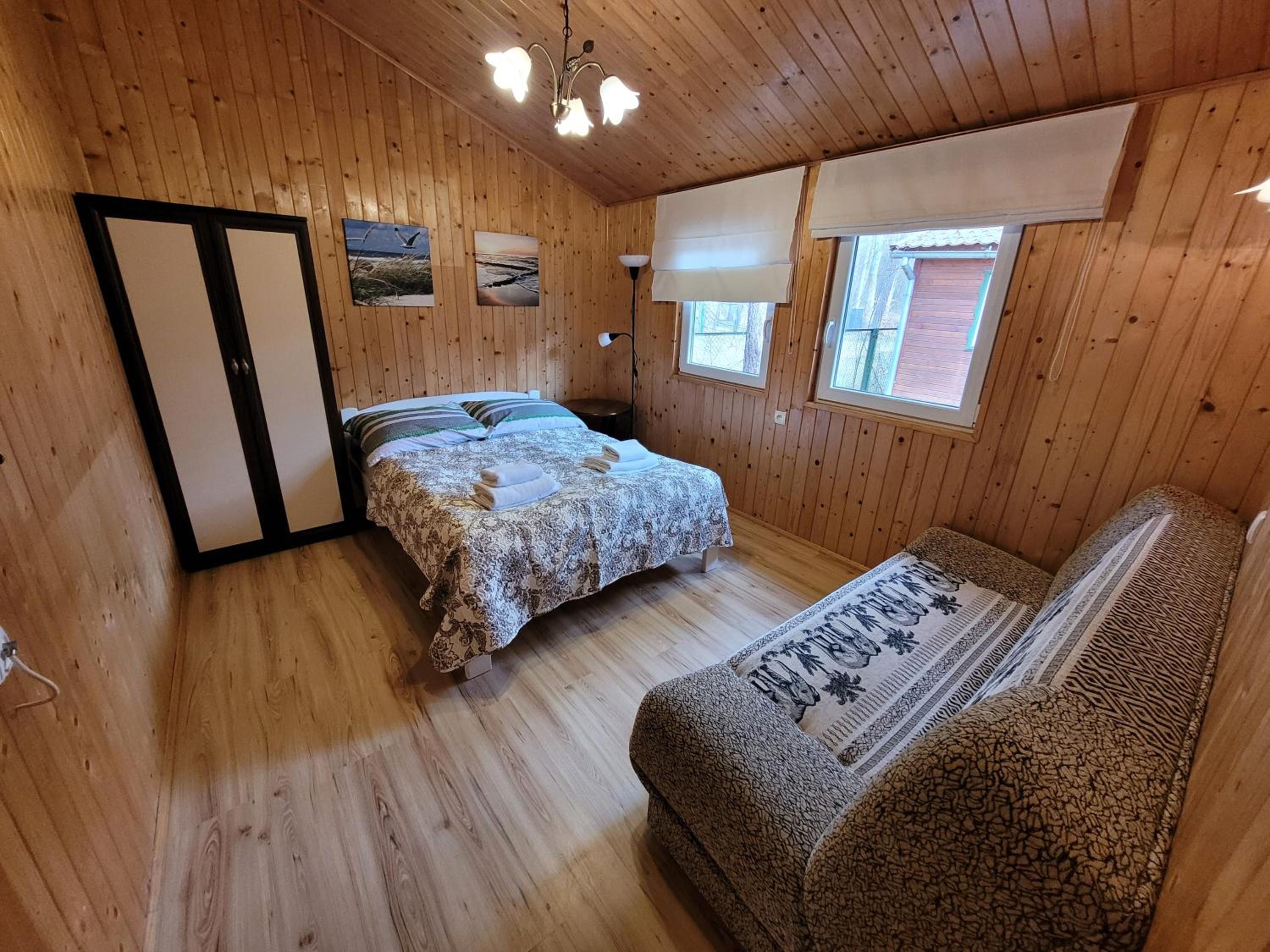 Deluxe Bungalow - Photo 4