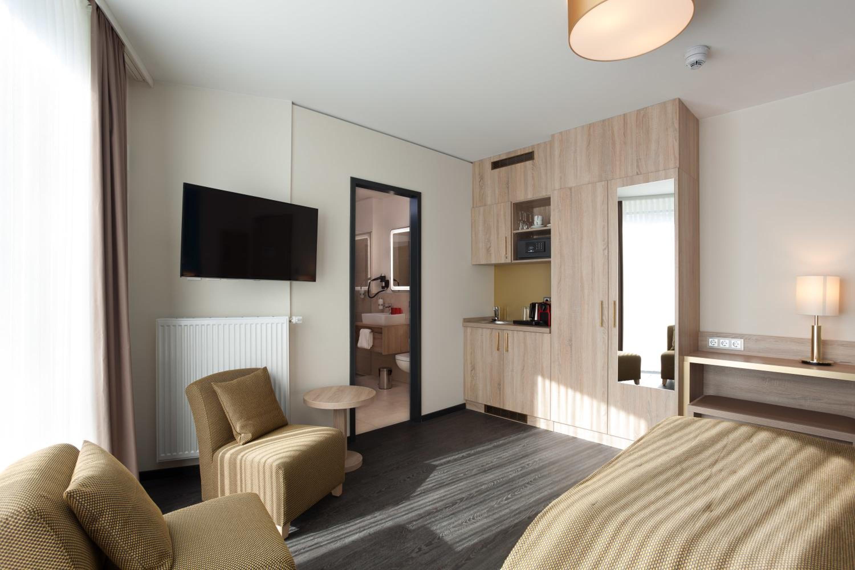 Double Room Large photo 2