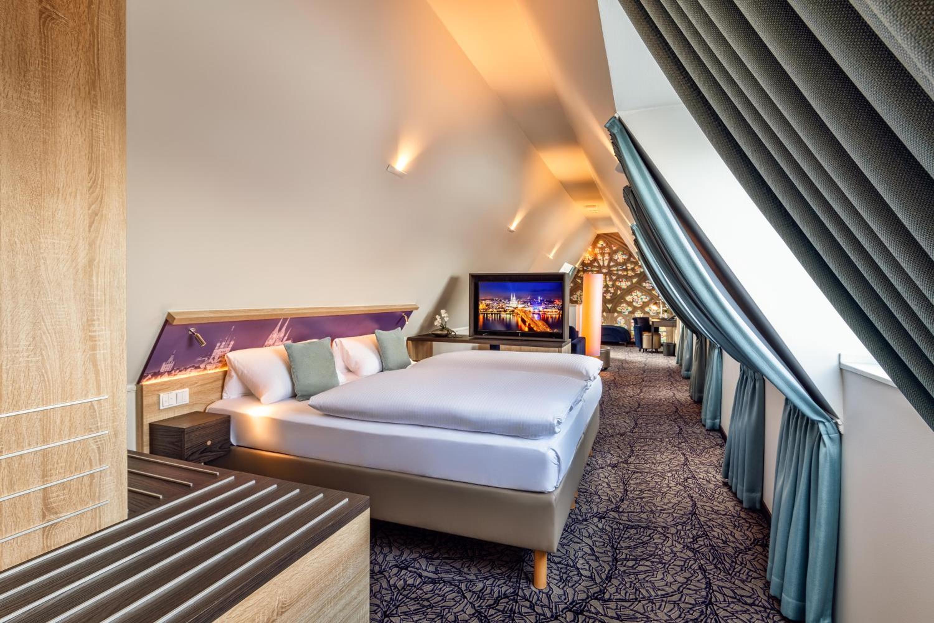 Junior Suite thumbnail 5