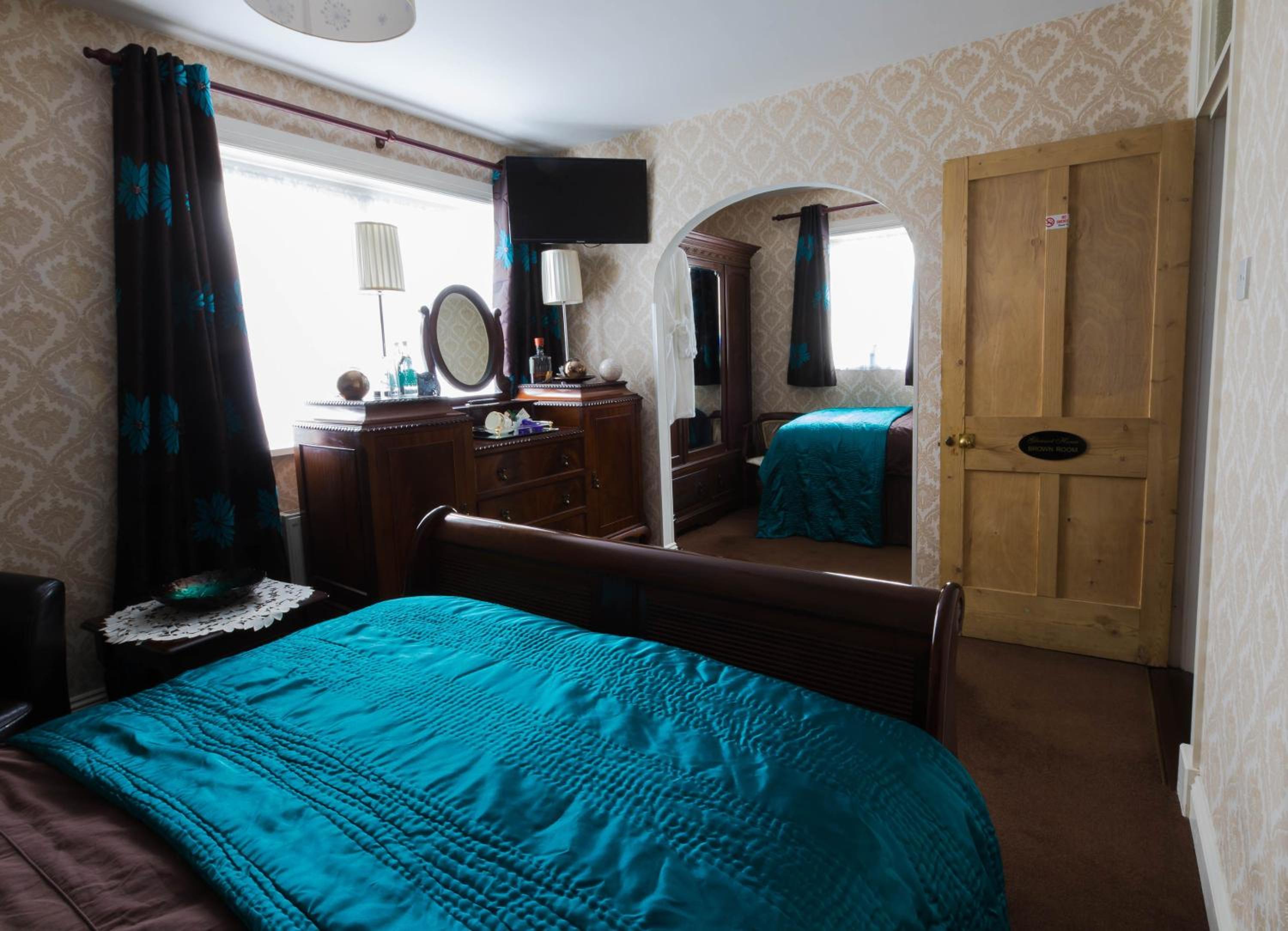 Deluxe Triple Room photo 2