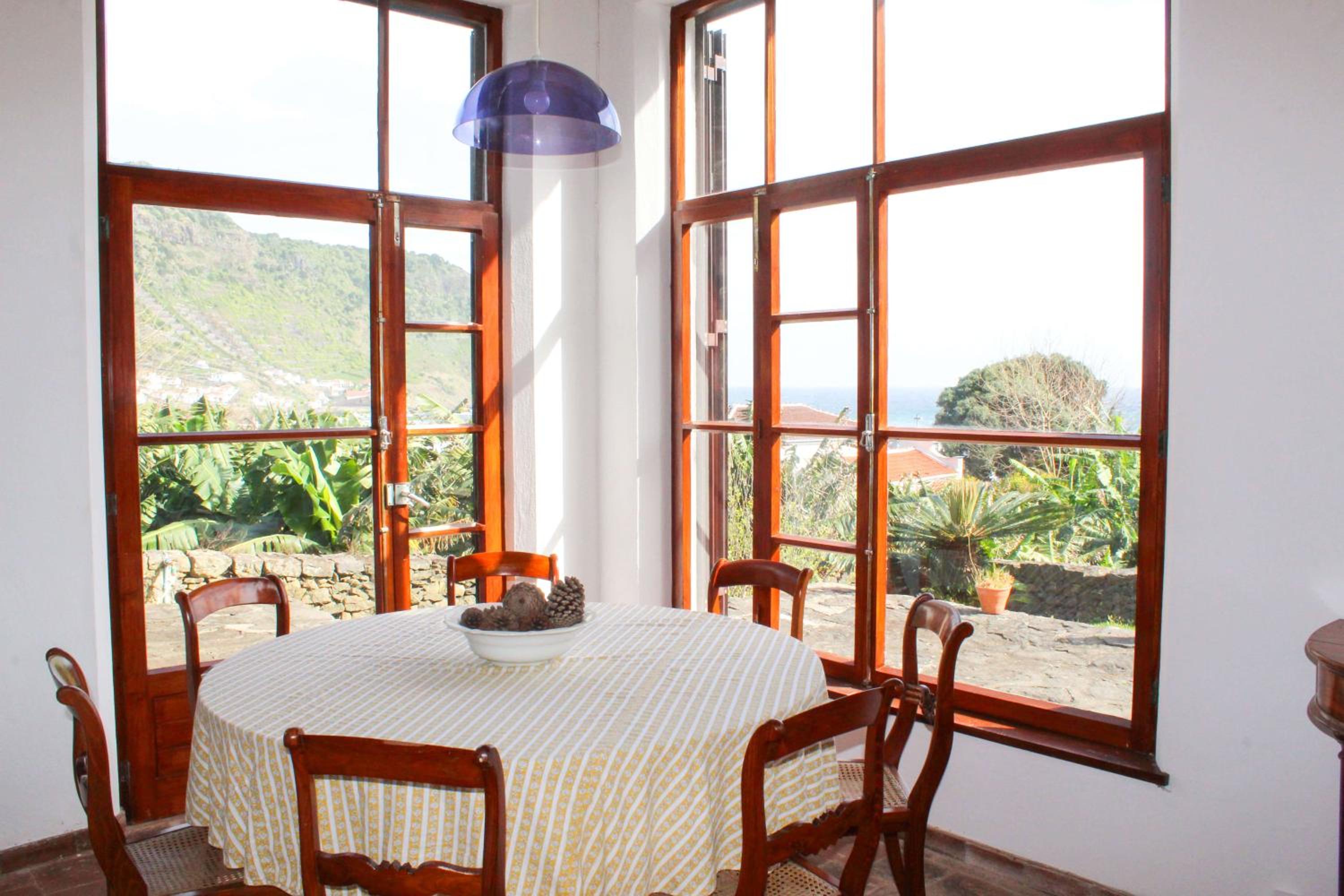 Four-Bedroom House photo 2