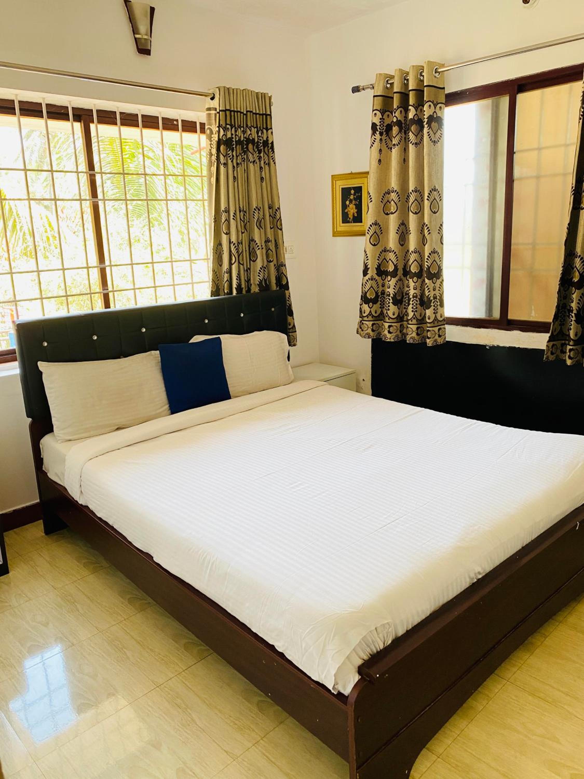 Budget Double Room photo 3