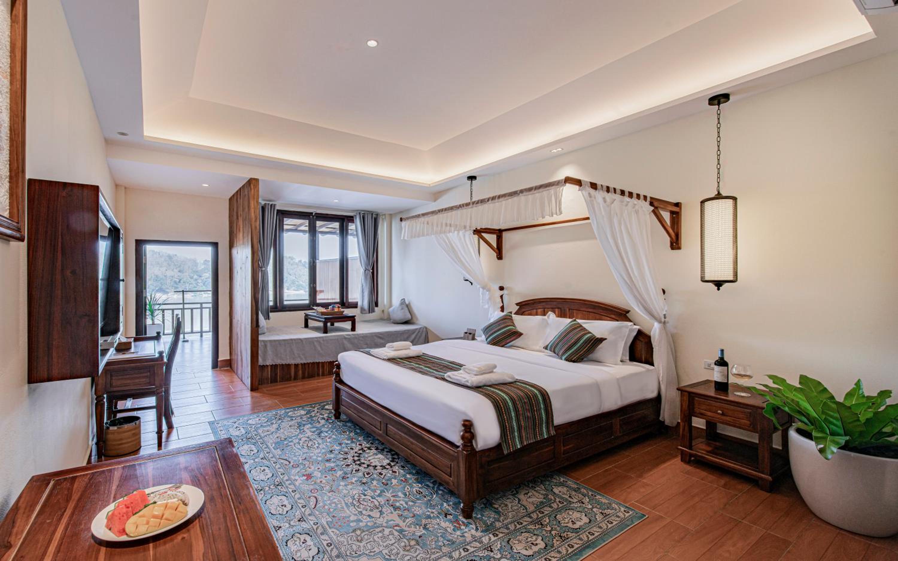 Deluxe Double Room with Balcony and Sea View