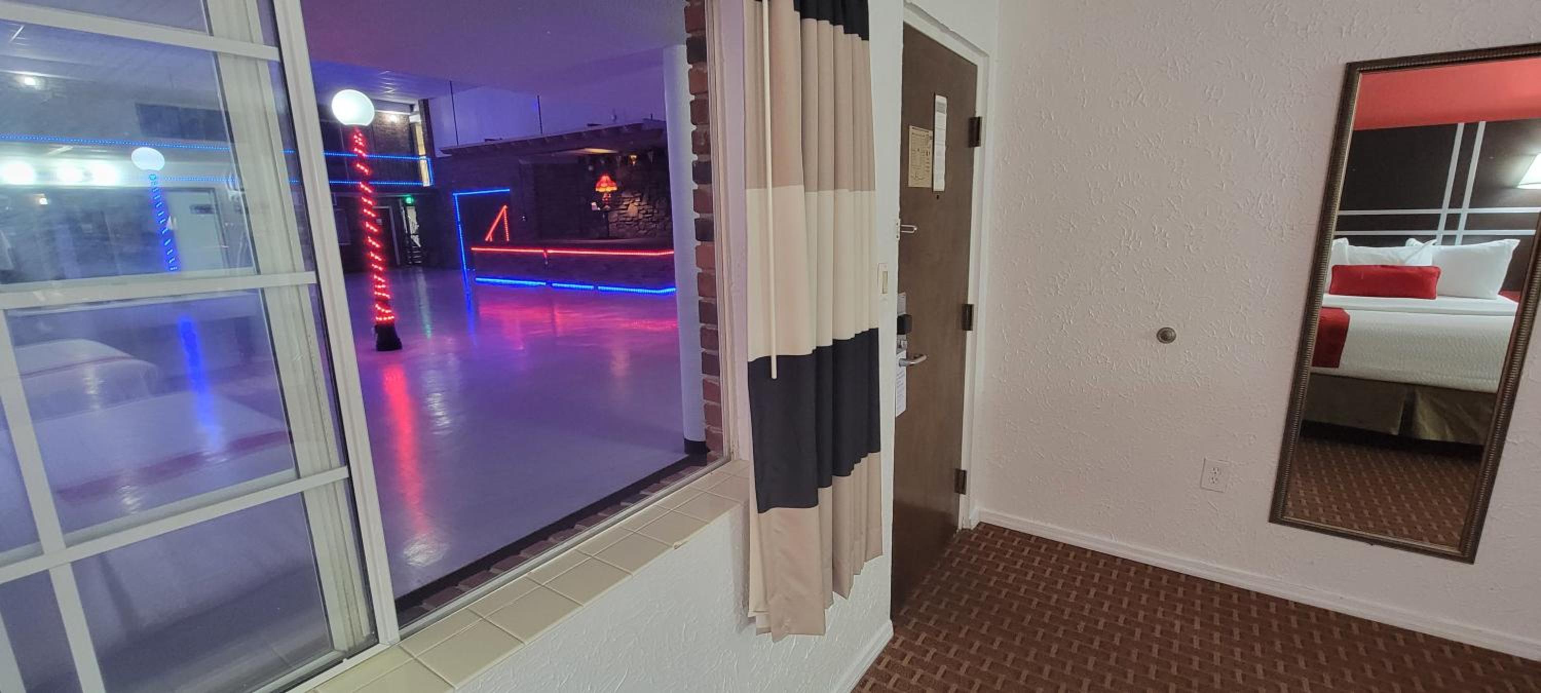 Deluxe Queen Room with Two Queen Beds - Non-Smoking - Photo 1