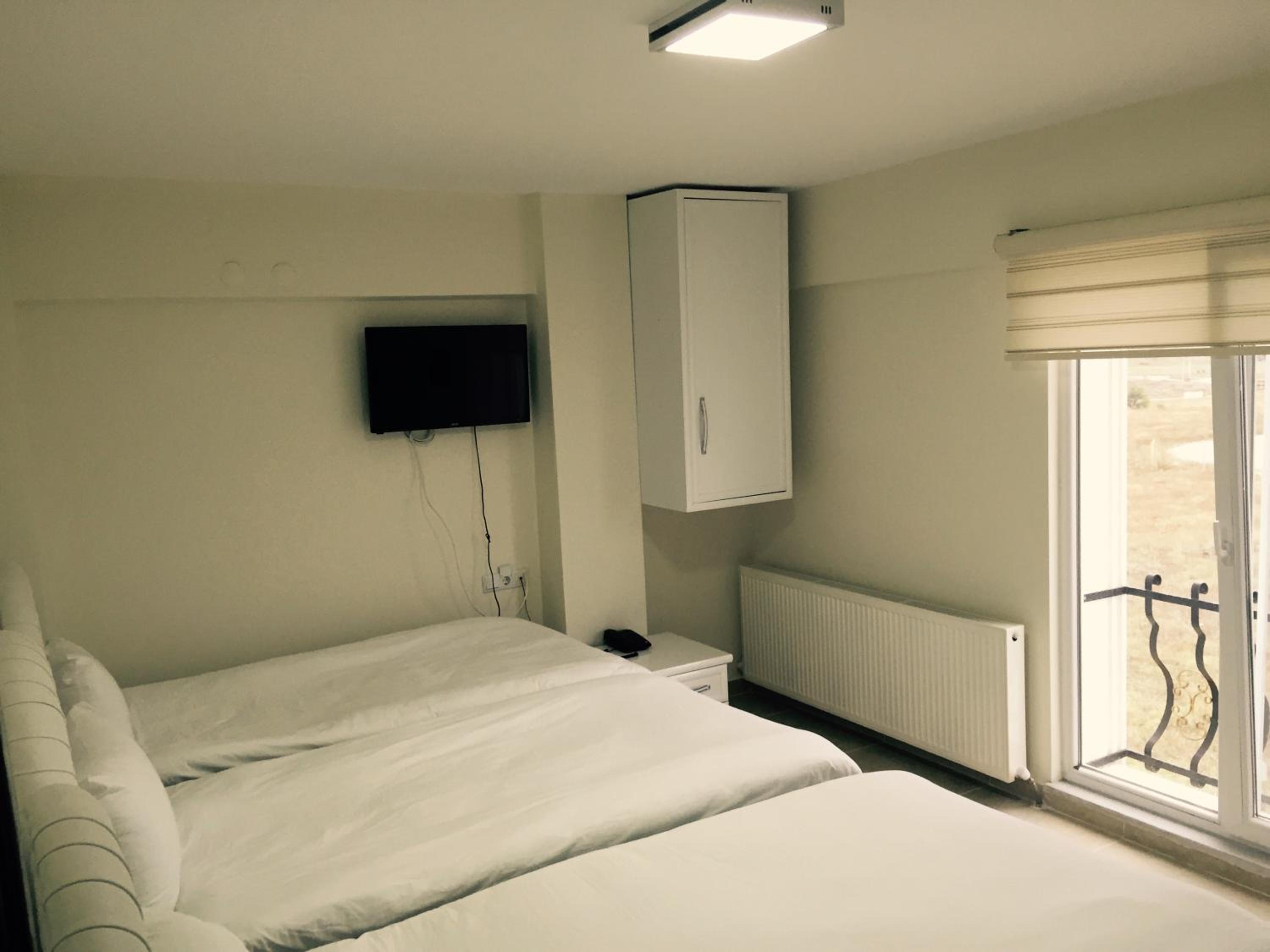 Triple Room - Photo 1