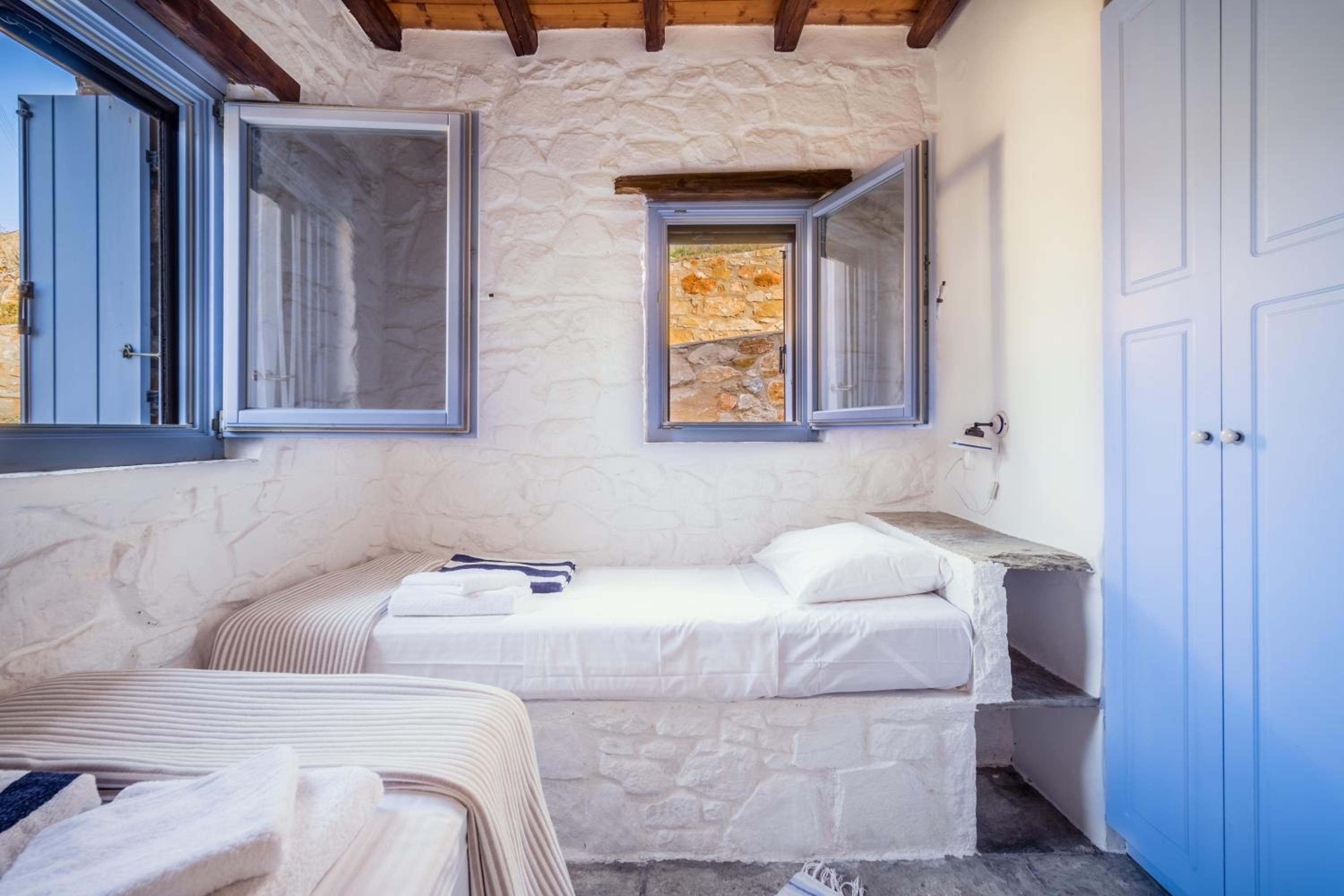 Three-Bedroom Villa photo 1