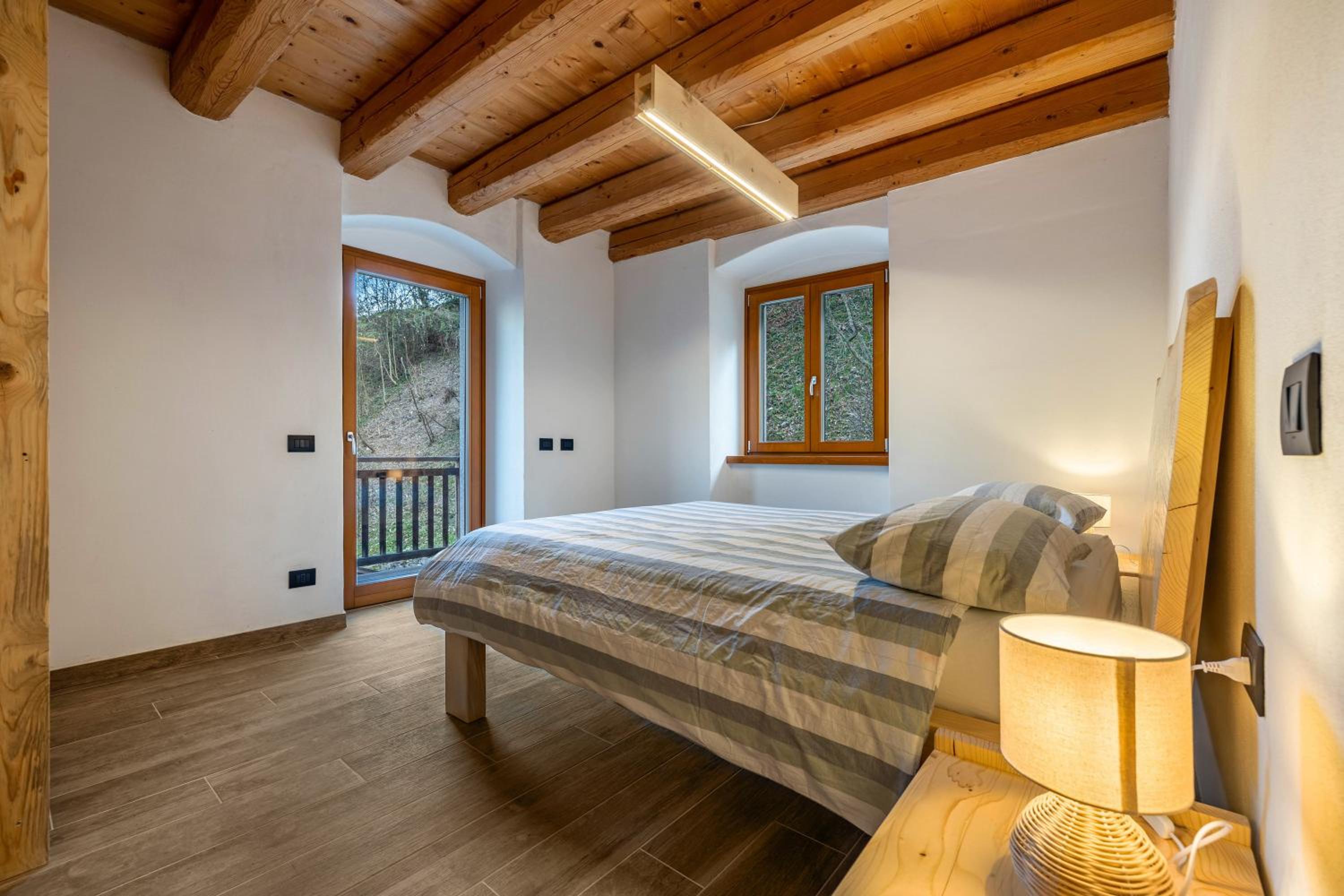 Two-Bedroom Deluxe Apartment with Garden View