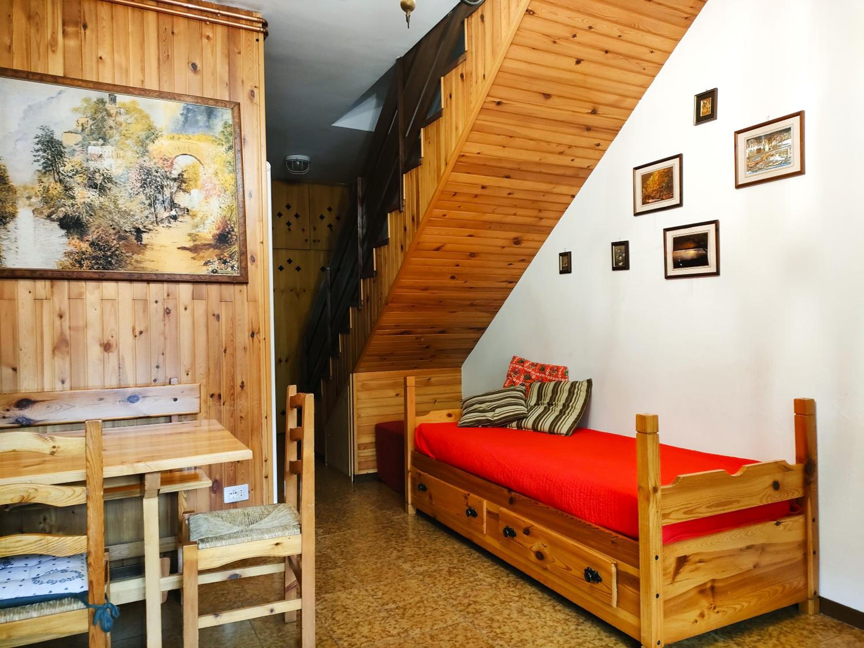 Maisonette photo 1