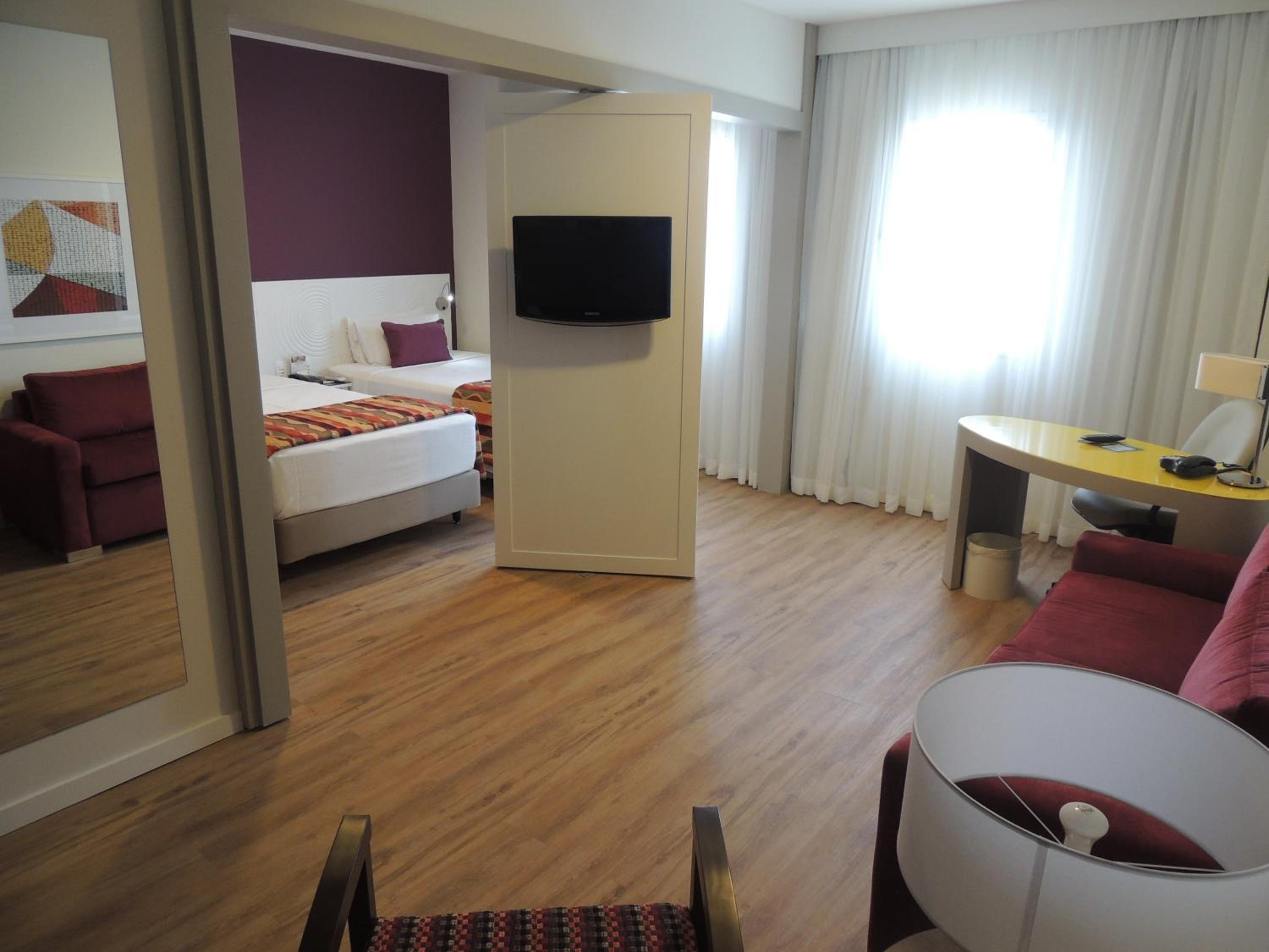 Deluxe Twin Room - Photo 3