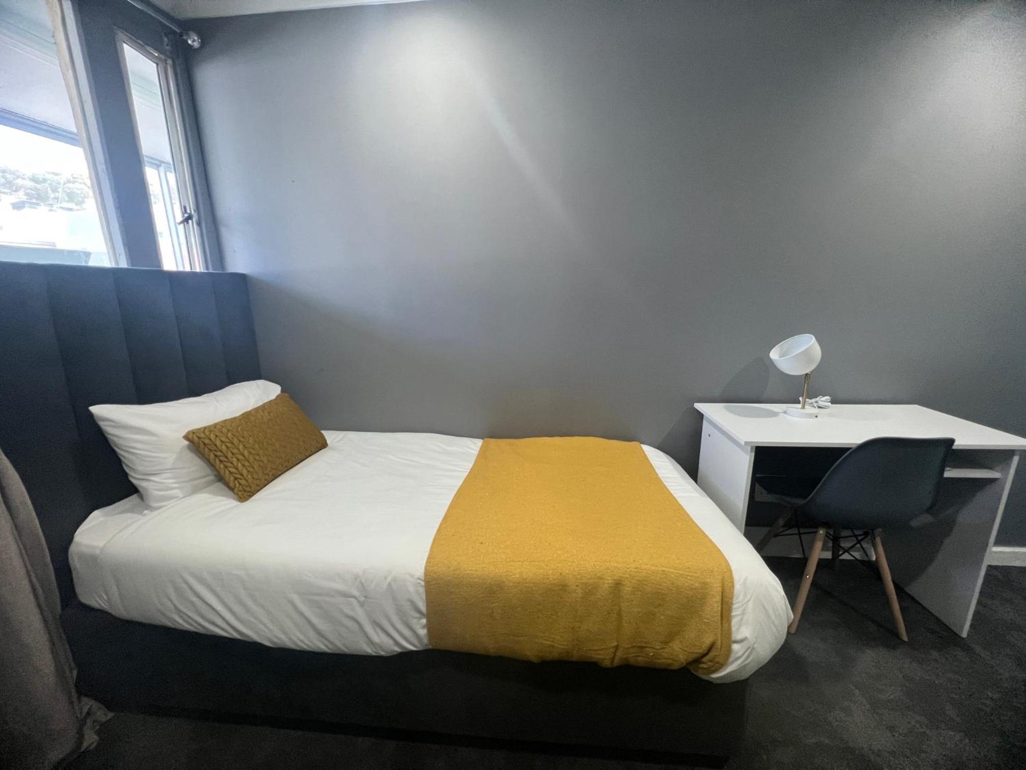 Double or Twin Room - Photo 3