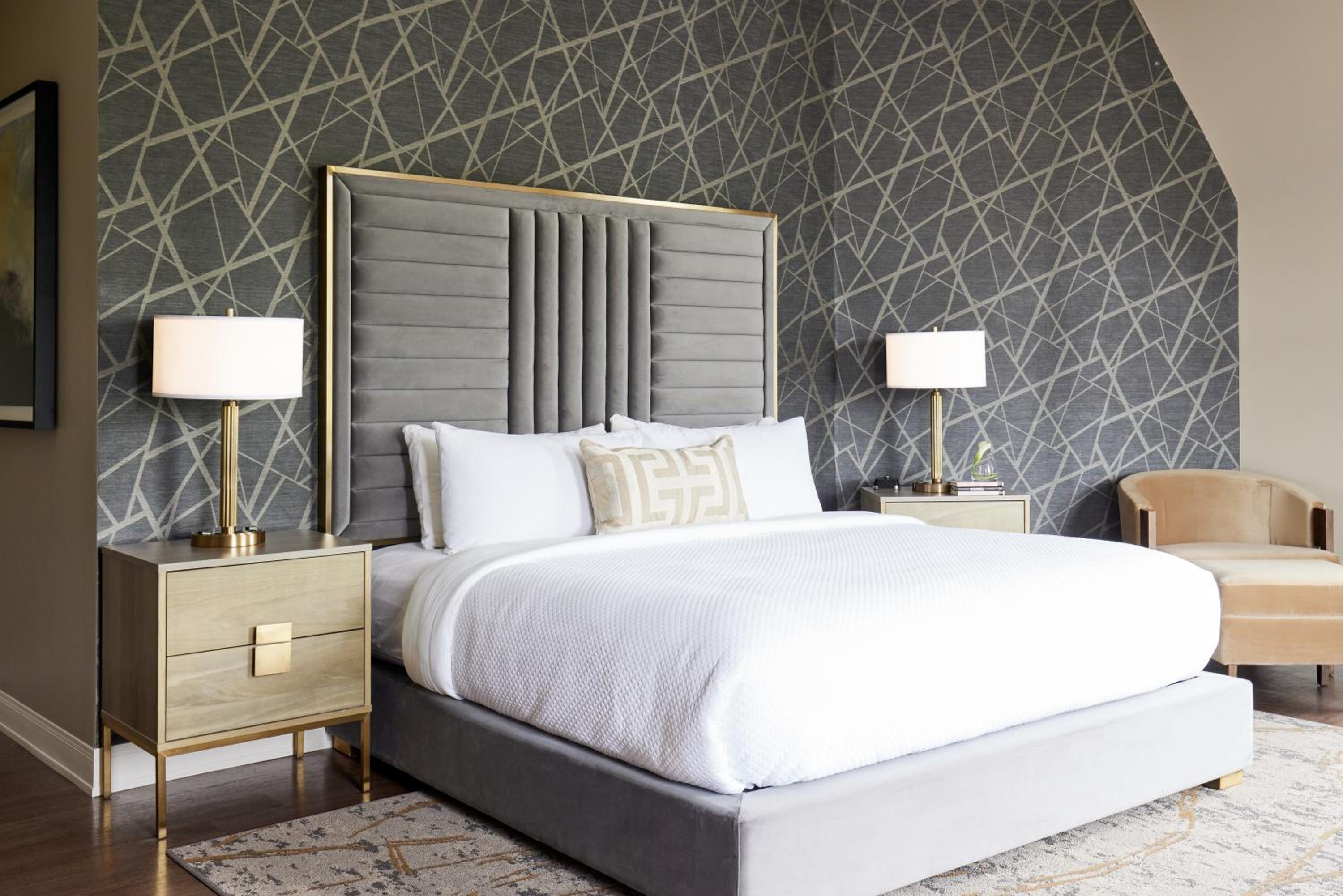 Superior King Room - Photo 5