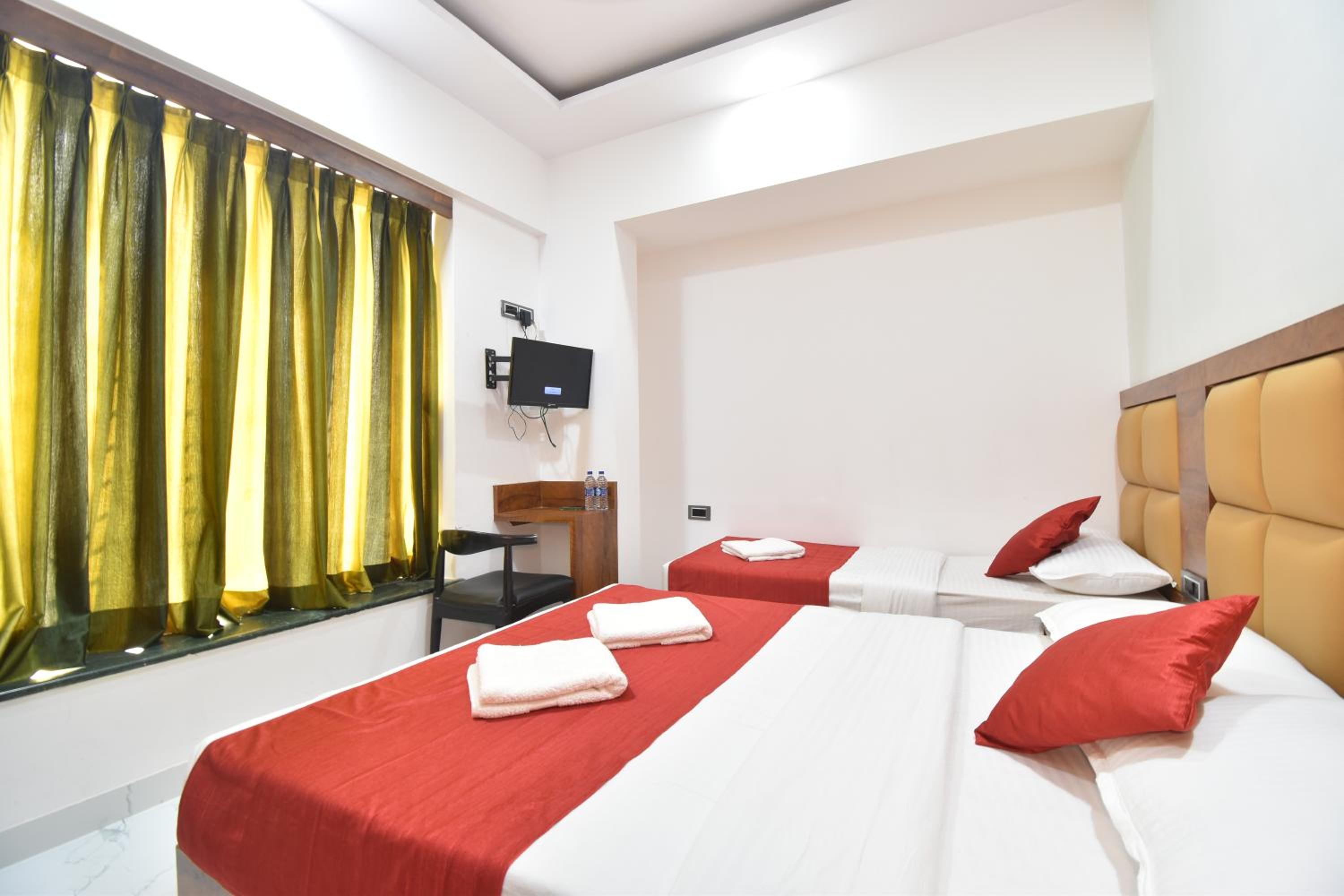 Deluxe Triple Room - Photo 3