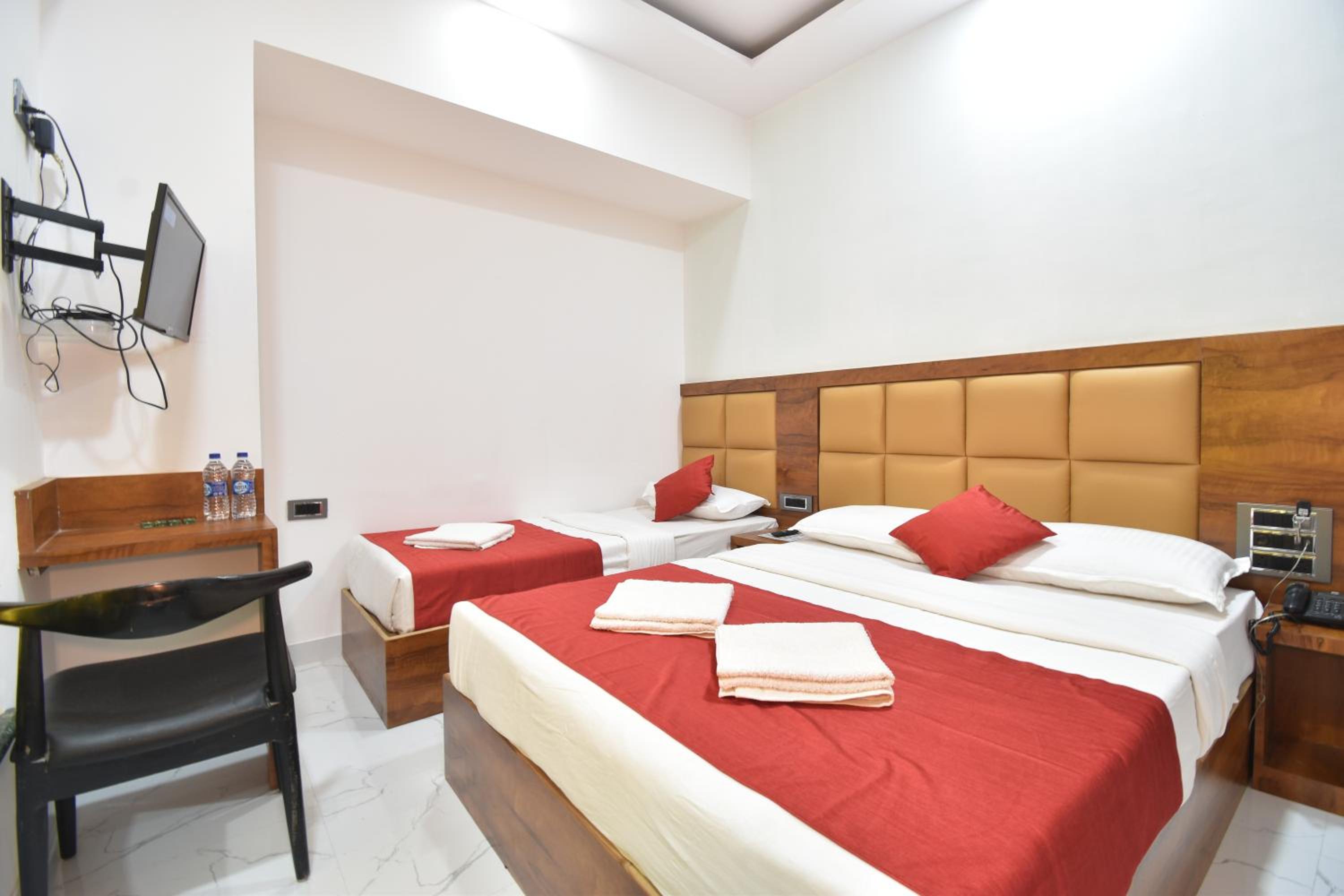 Deluxe Triple Room - Photo 2