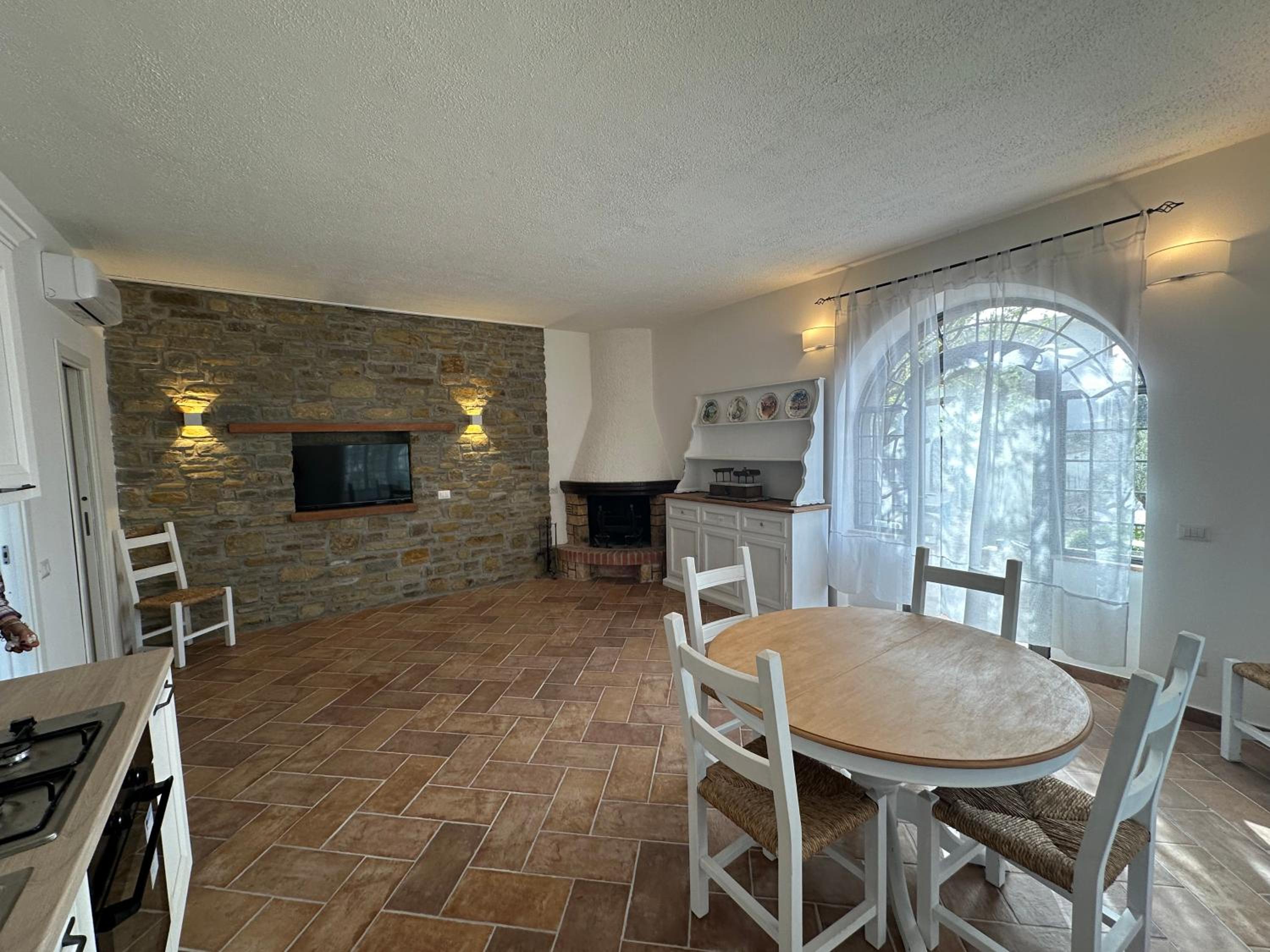 One-Bedroom House photo 3