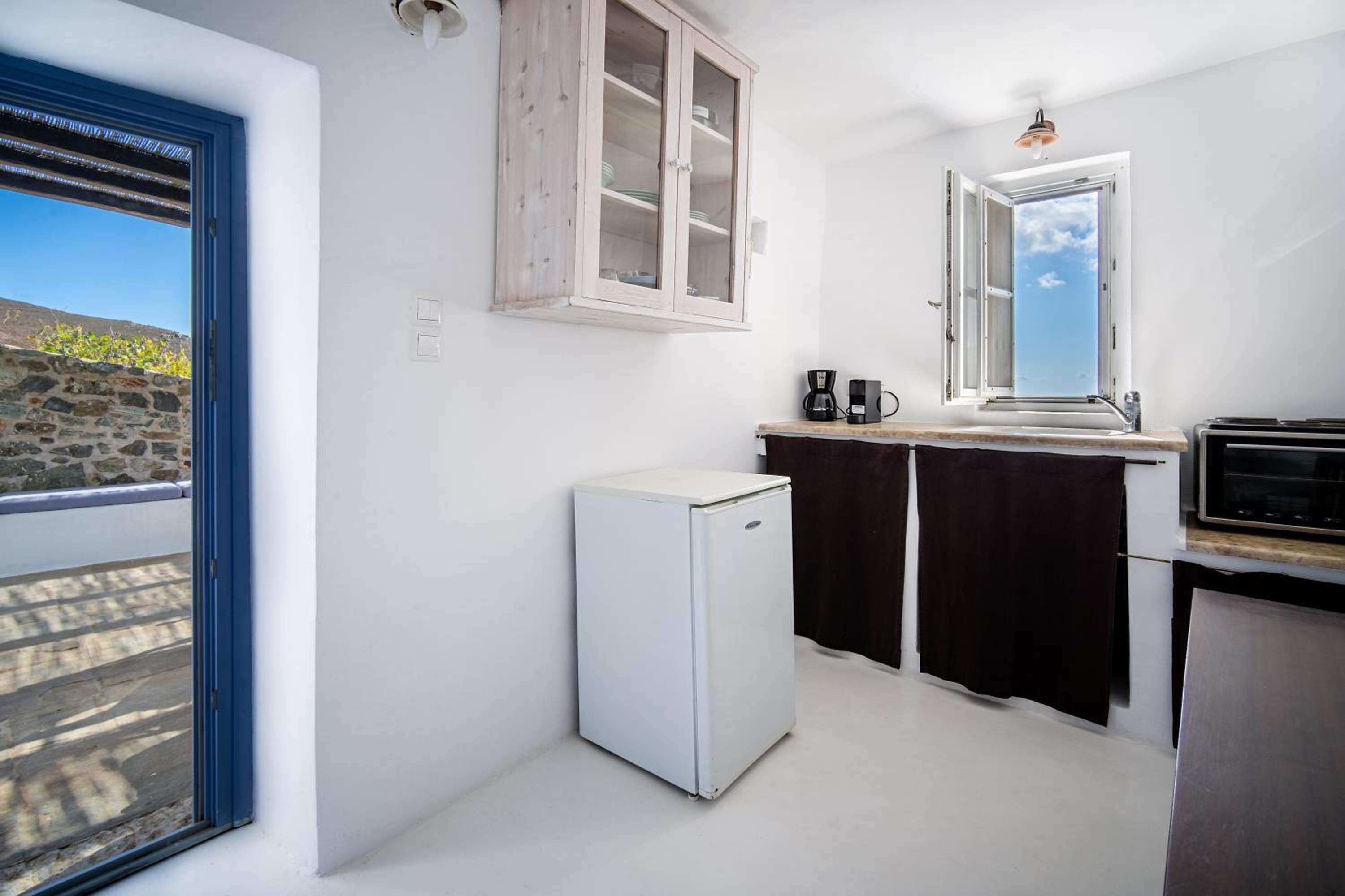 One-Bedroom House photo 2