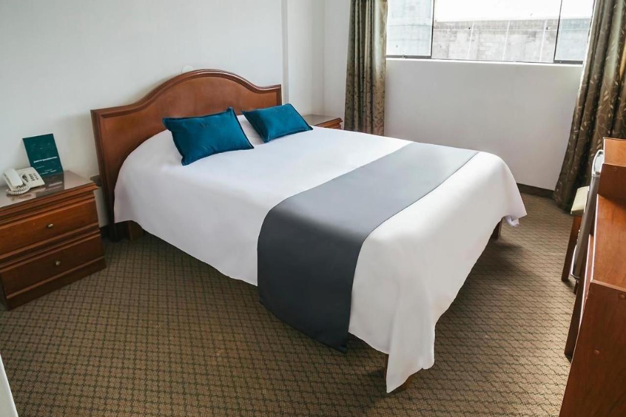 Deluxe Double Room (2 Adults + 1 Child)