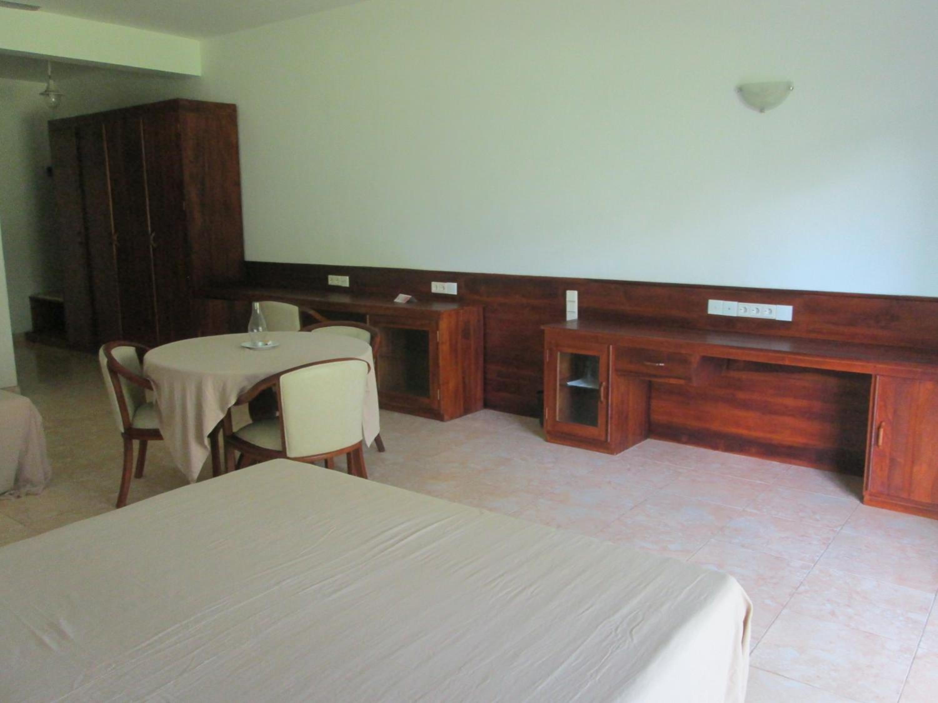 Deluxe Family Room photo 2