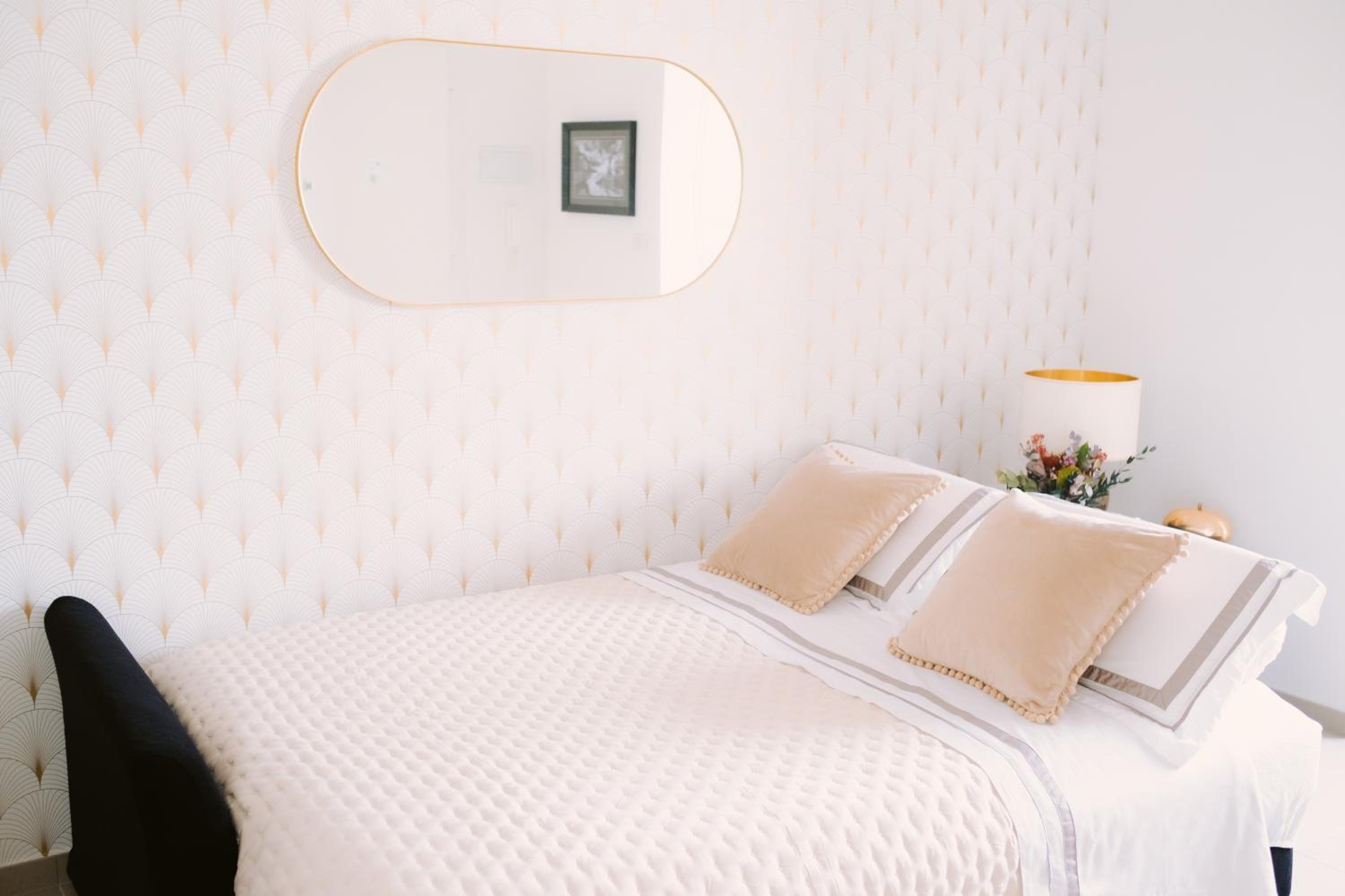 One-Bedroom Apartment - Photo 34