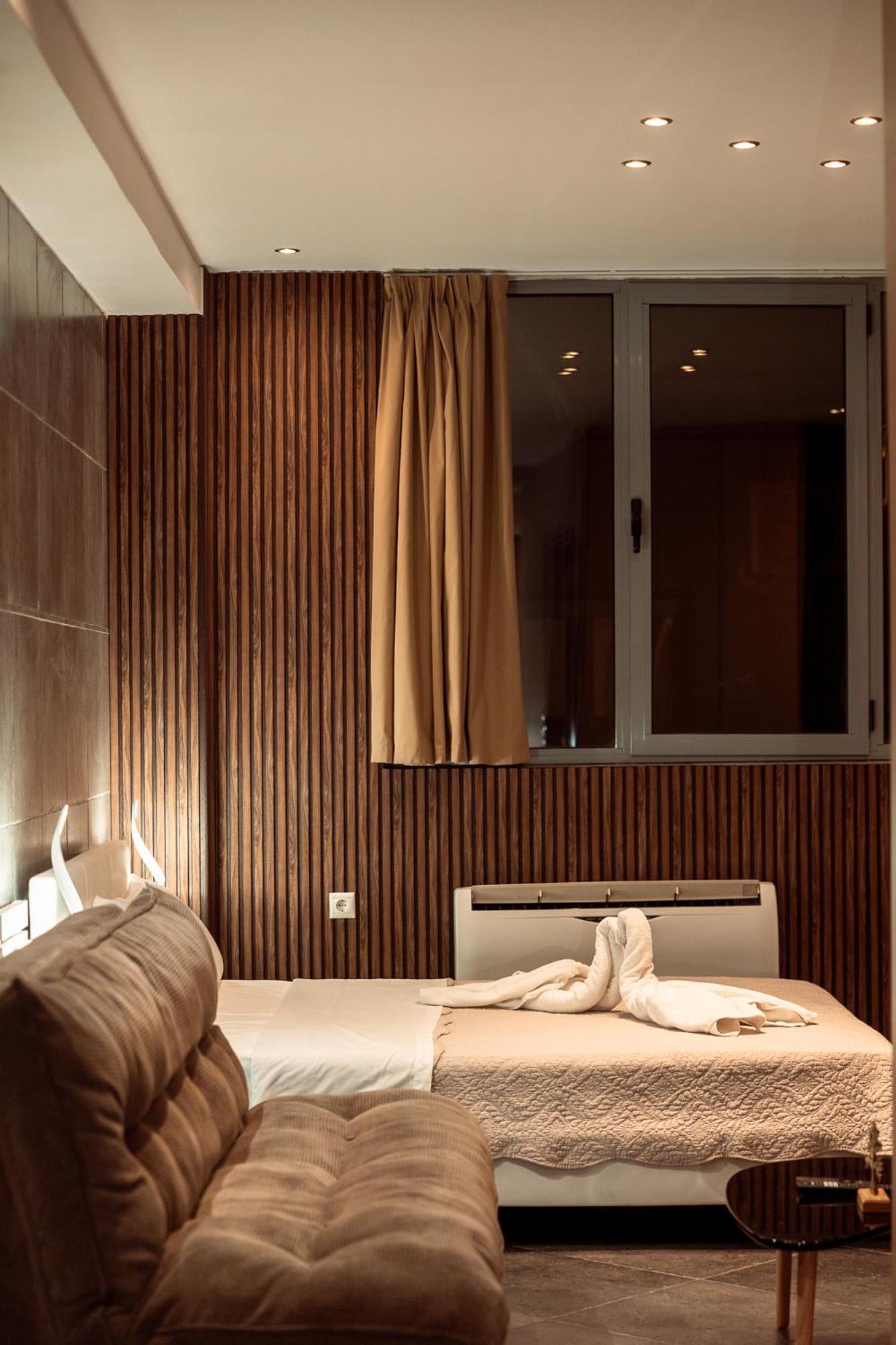 One-Bedroom Apartment with View photo 1