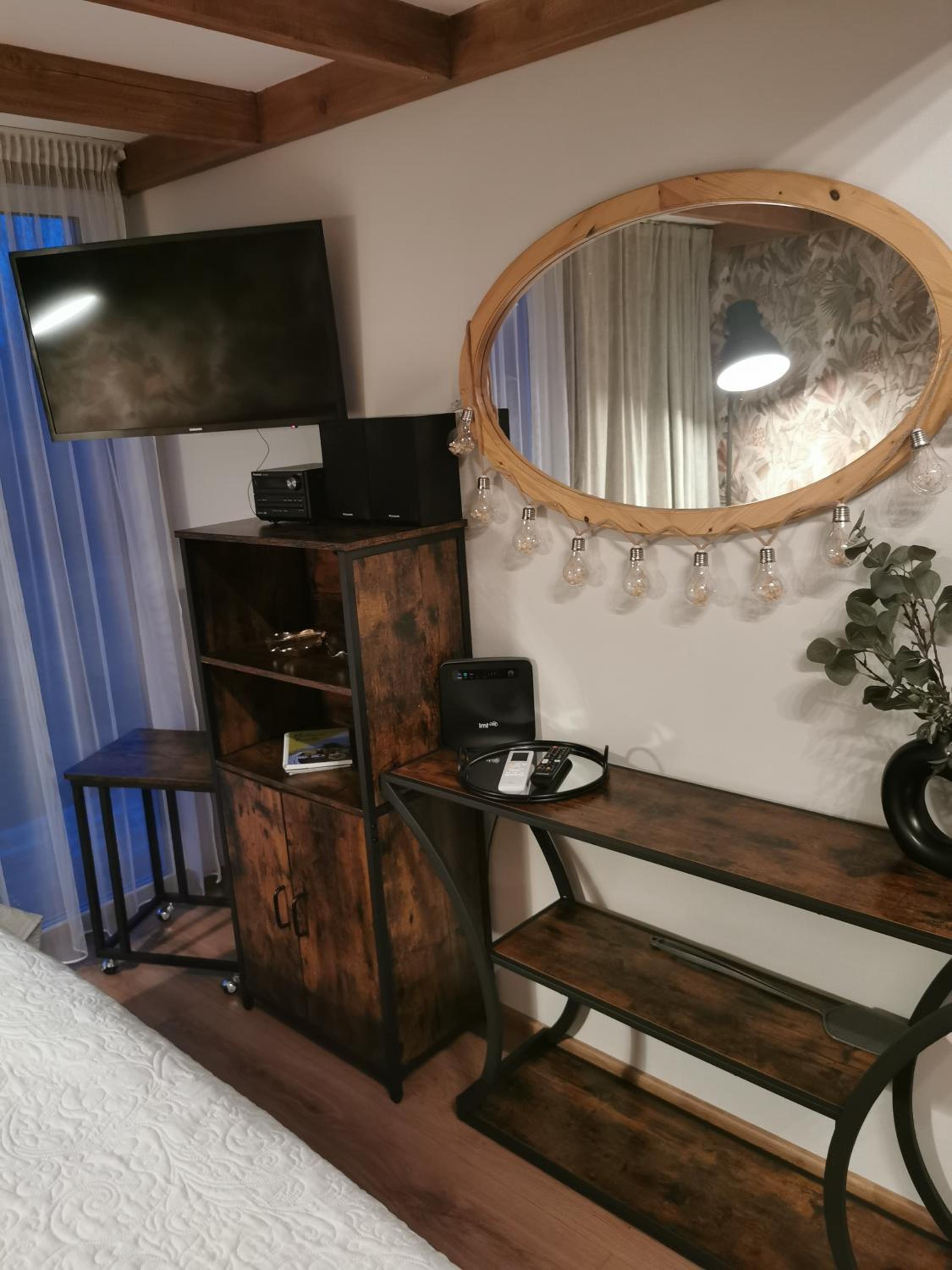 One-Bedroom House photo 1