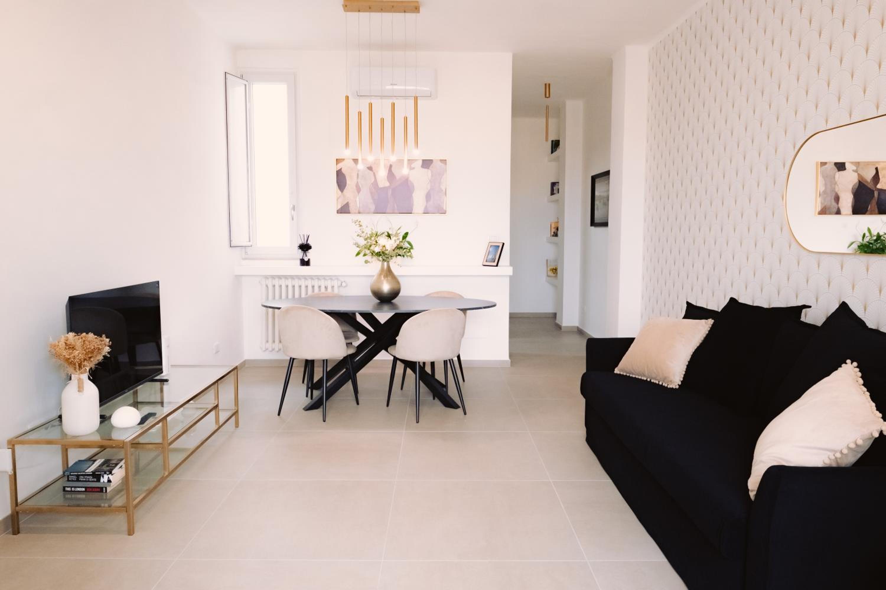 One-Bedroom Apartment - Photo 27