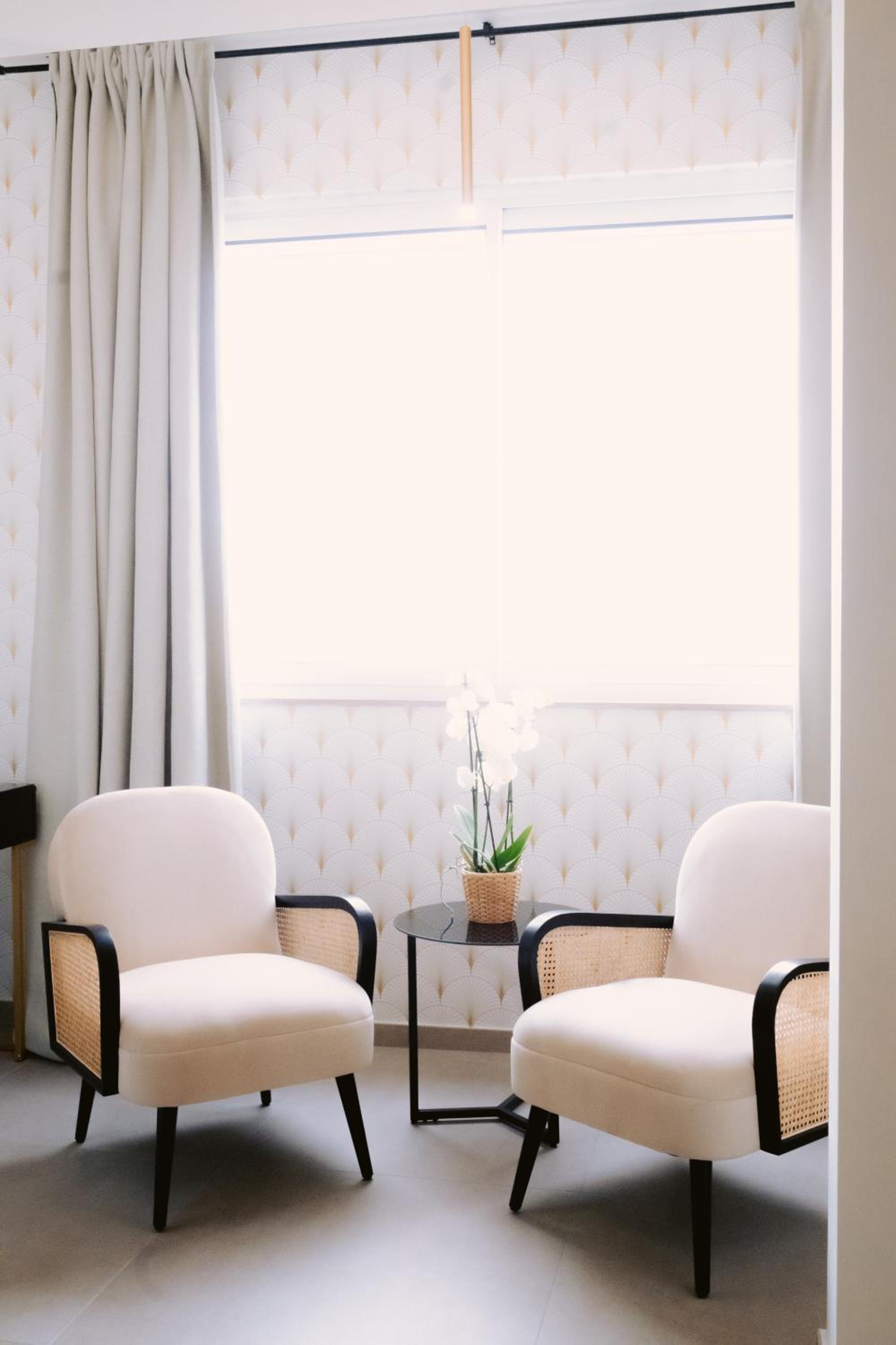 One-Bedroom Apartment - Photo 10