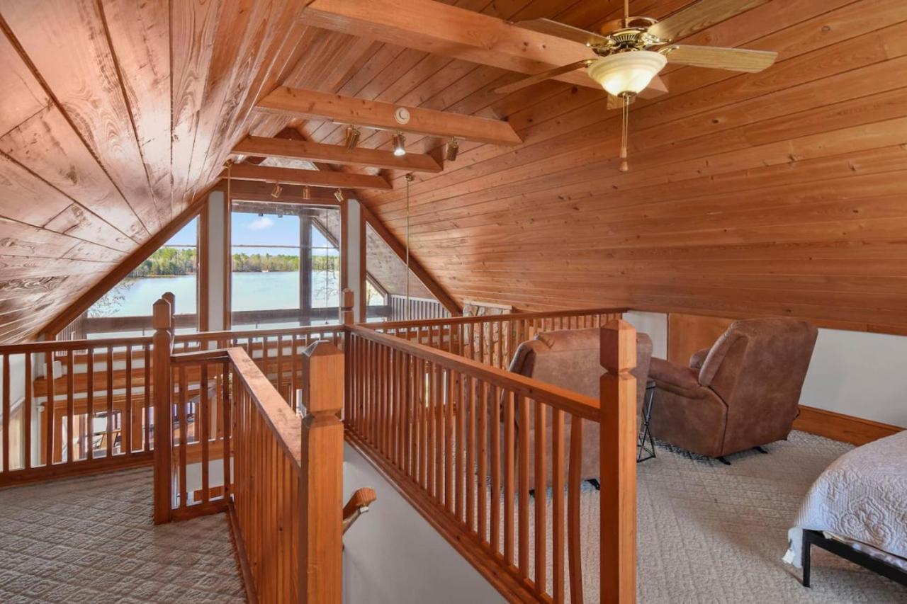 Four-Bedroom House photo 3