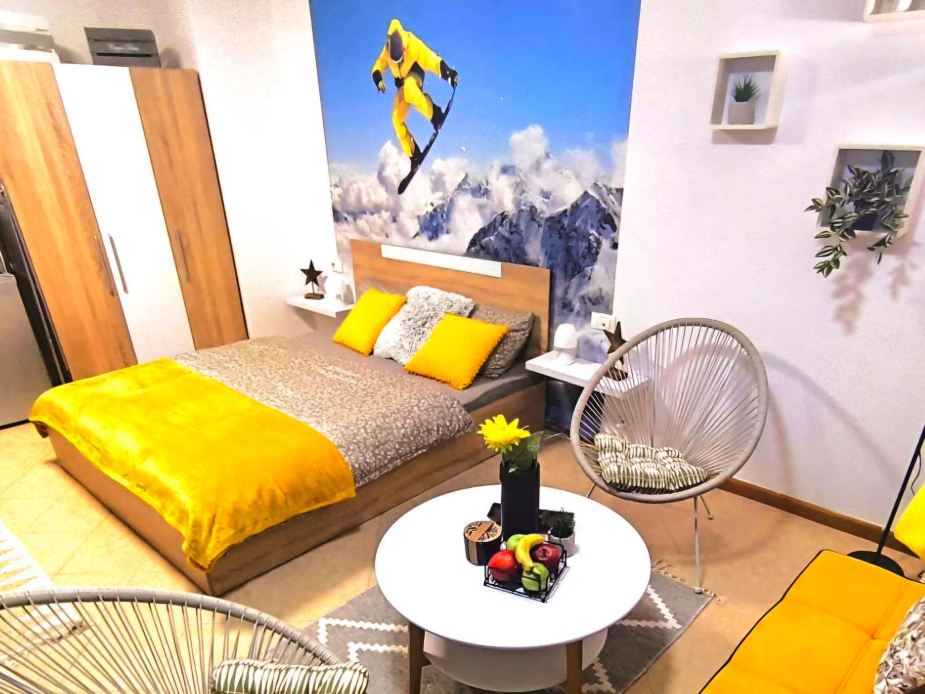 One-Bedroom Apartment