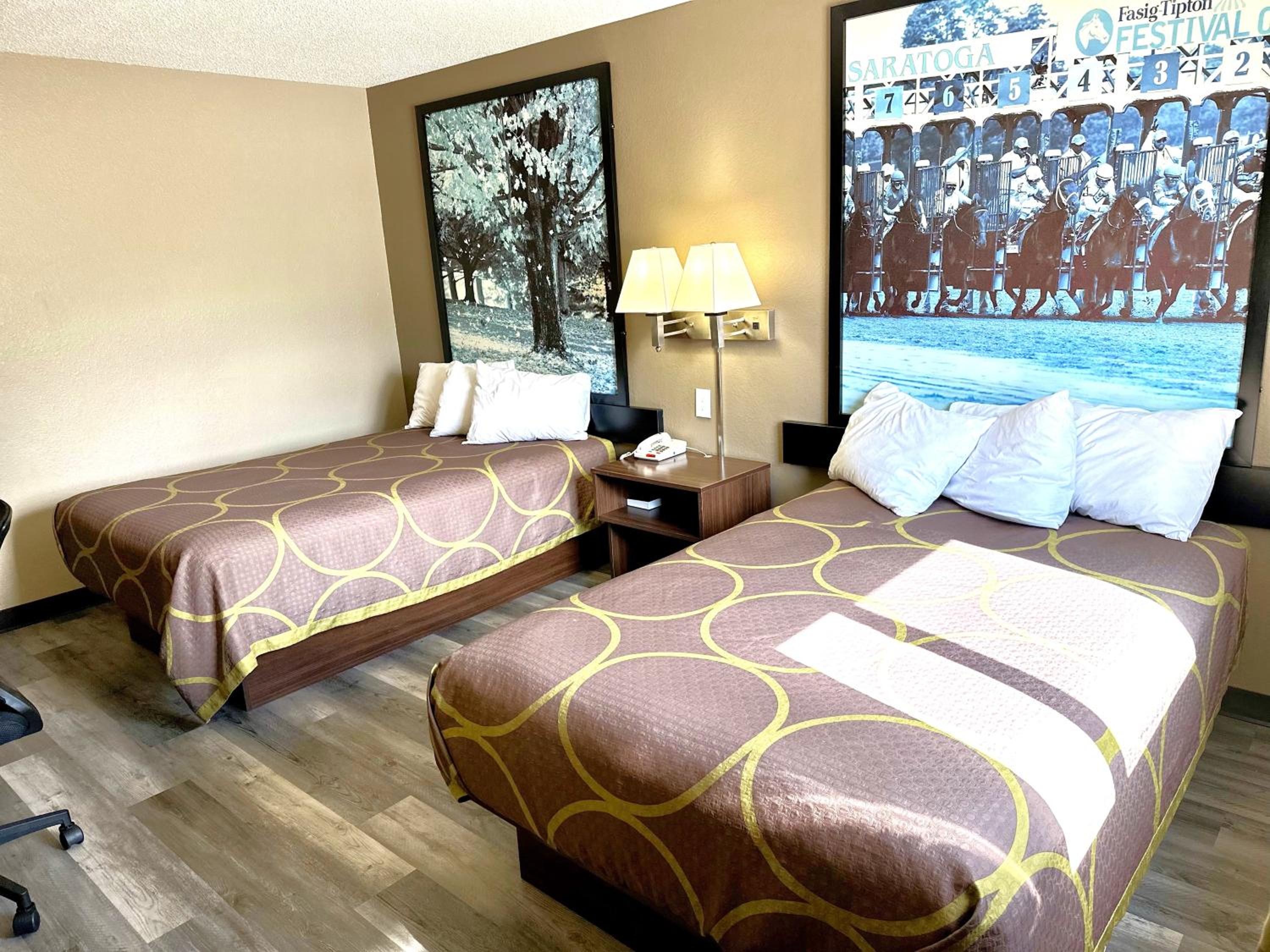 Deluxe Double Room with Two Double Beds - Non-Smoking - Photo 14