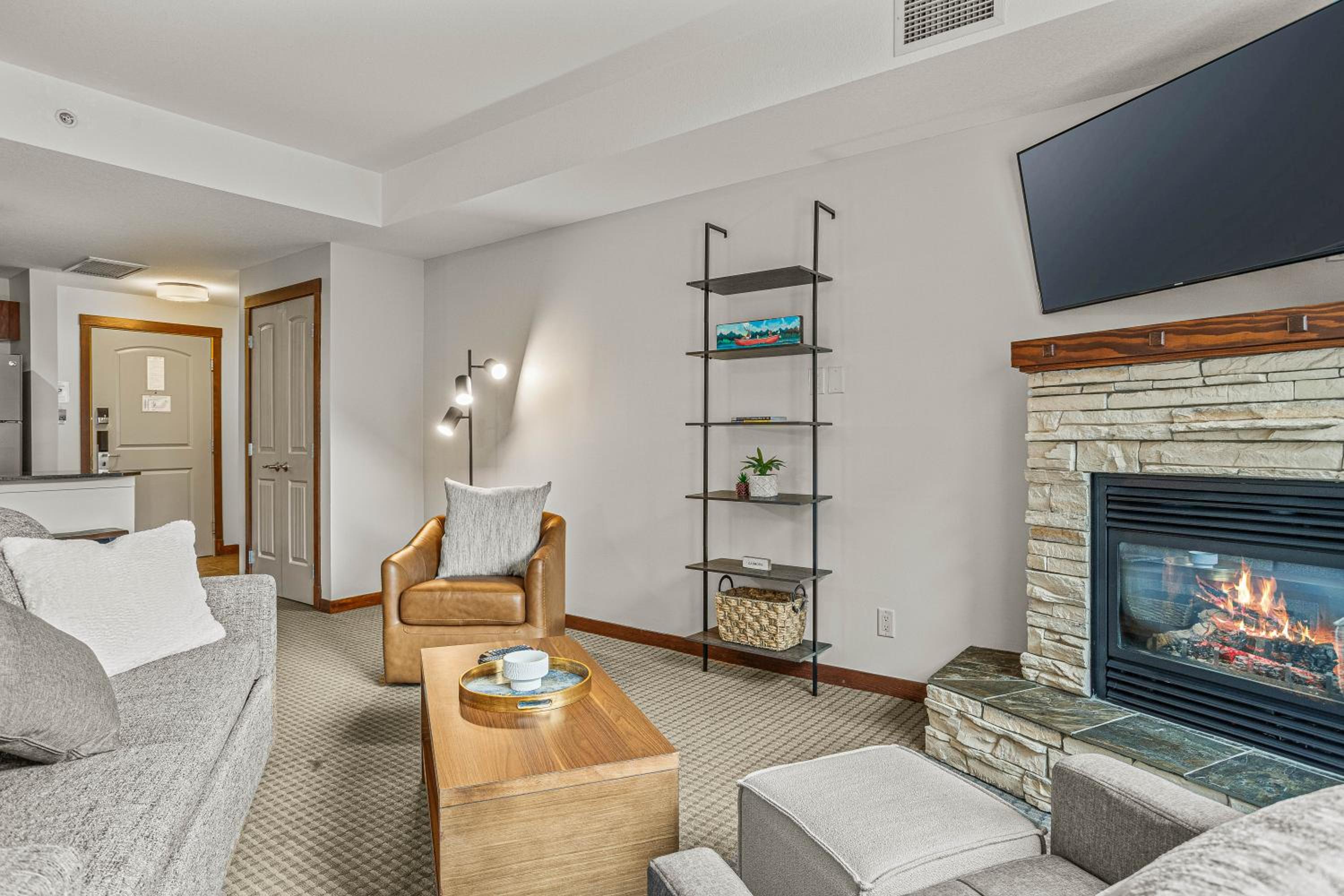 Apartment photo 1
