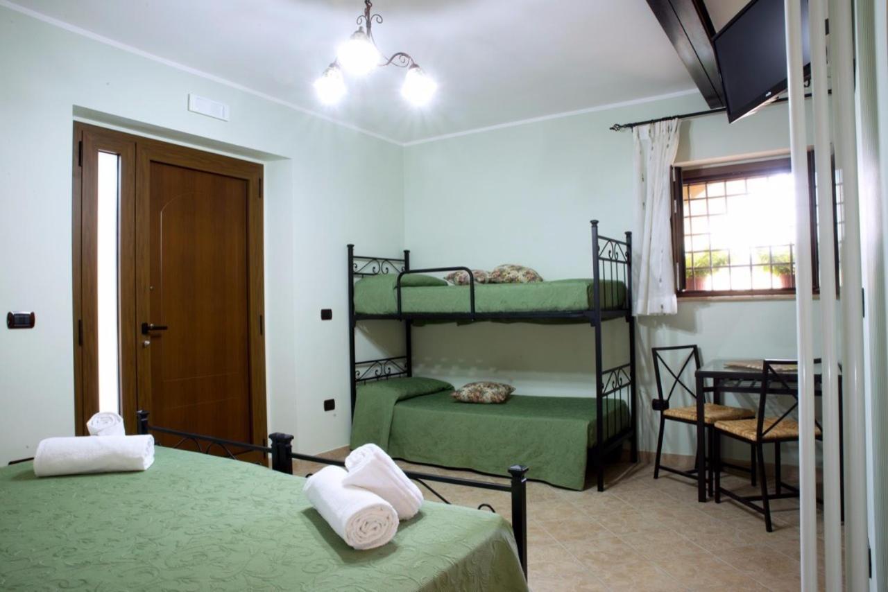 Triple Room with Garden View photo 2