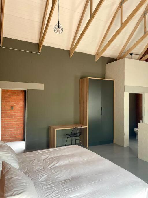 Four-Bedroom House photo 1