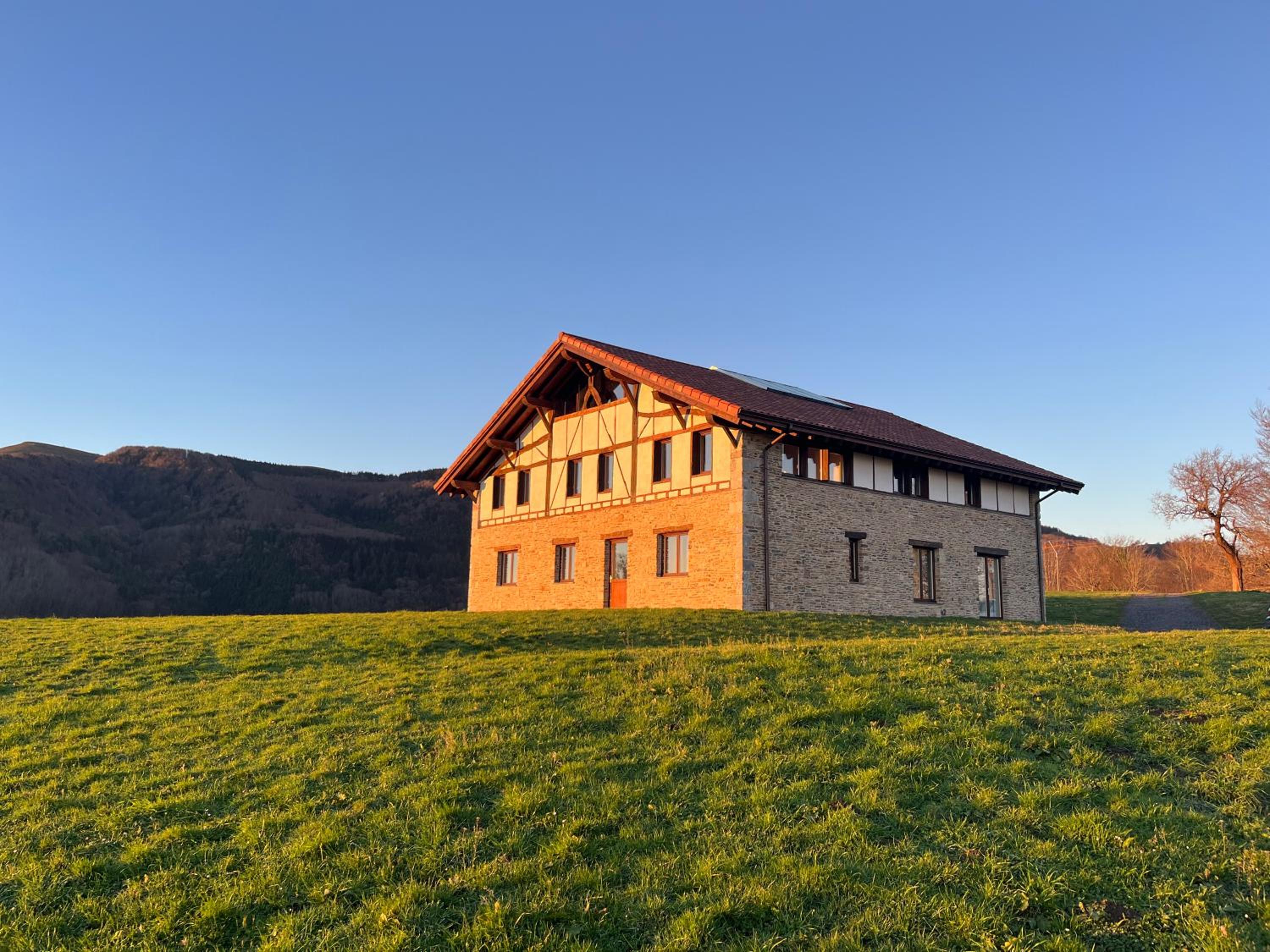Villa photo 2